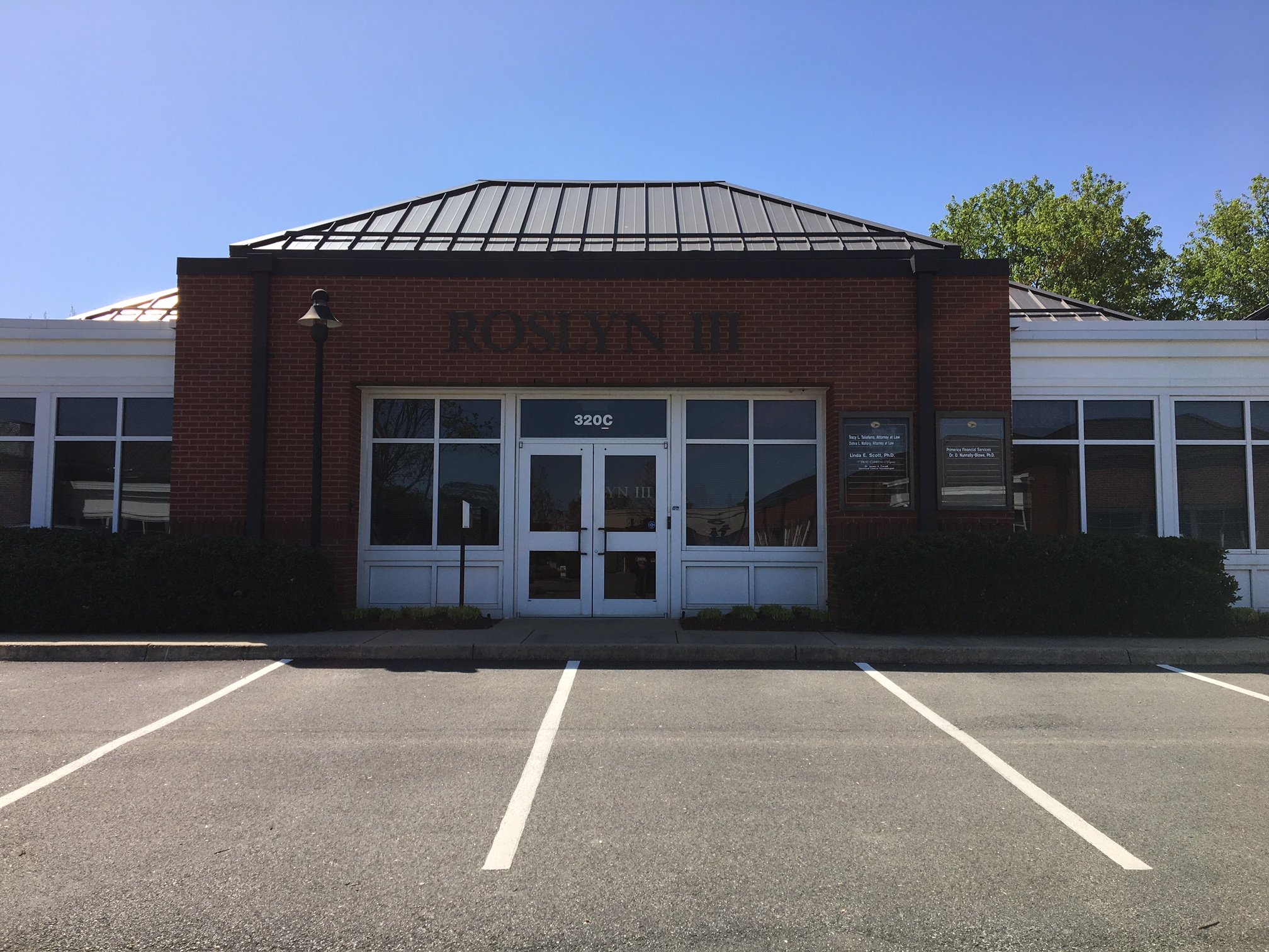 Roslyn Office Park — Roslyn Farm Corporation