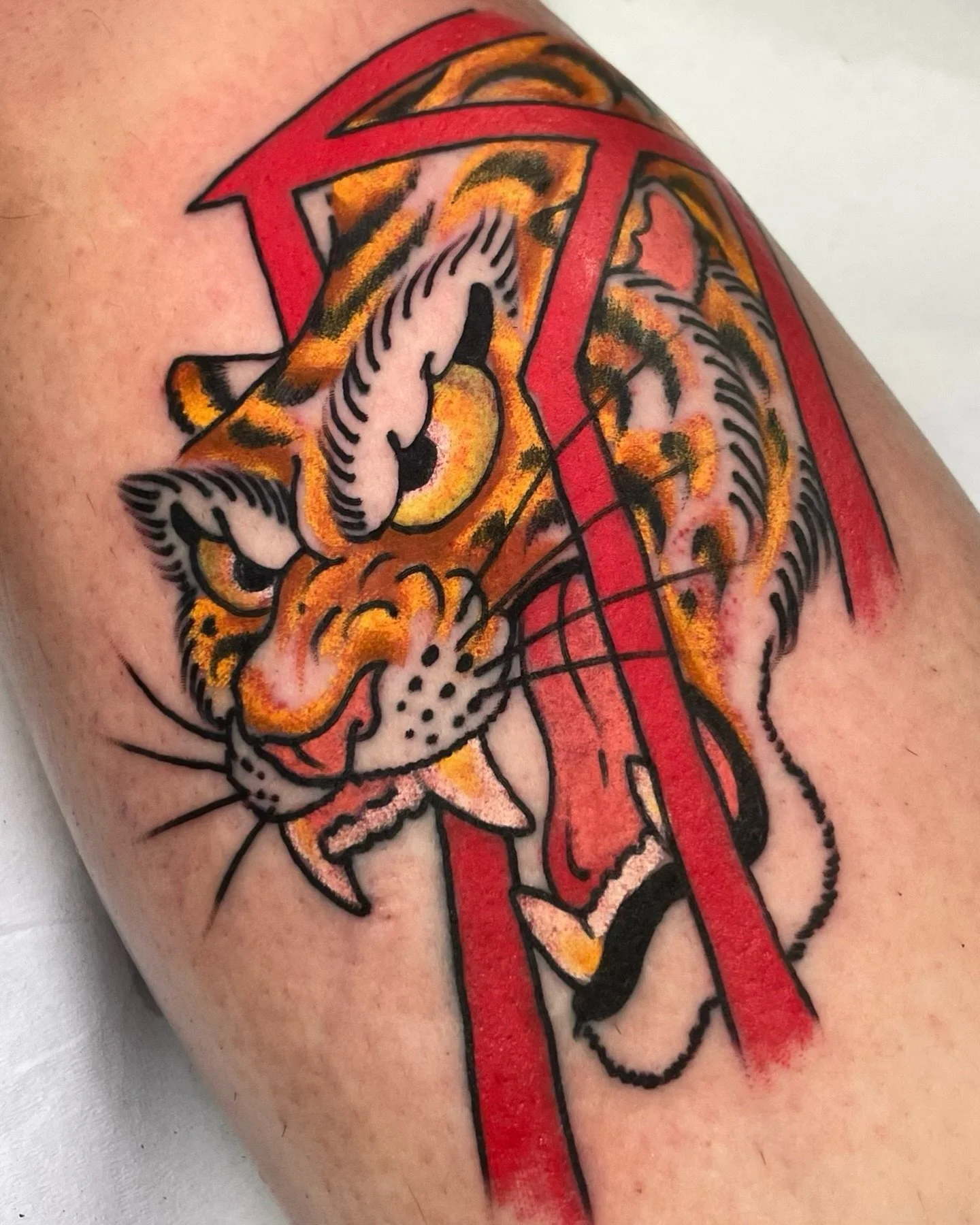 🐯💥Tiger tattoo done by @amuedo__ To book an appointment with him in Mallorca DM @templesagrattattoo, email or call the shop.

Tigre tatuado por Amuedo! Para pillar una cita con el en Temple Sagrat Tattoo Mallorca, MP, correo o llamar a la tienda

.