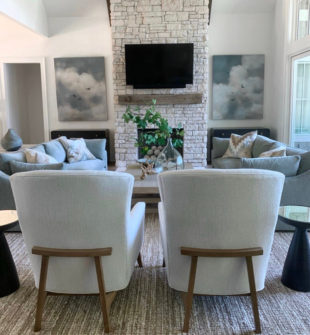 One that looks good from the front... AND the back 🤩​​​​​​​​
_____________________ ​​​​​​​​
​​​​​​​​
#alisonbakerinteriordesign #abid #atlantainteriordesign #interiordesign #homedesign #interior #interiors #designers #designerlife