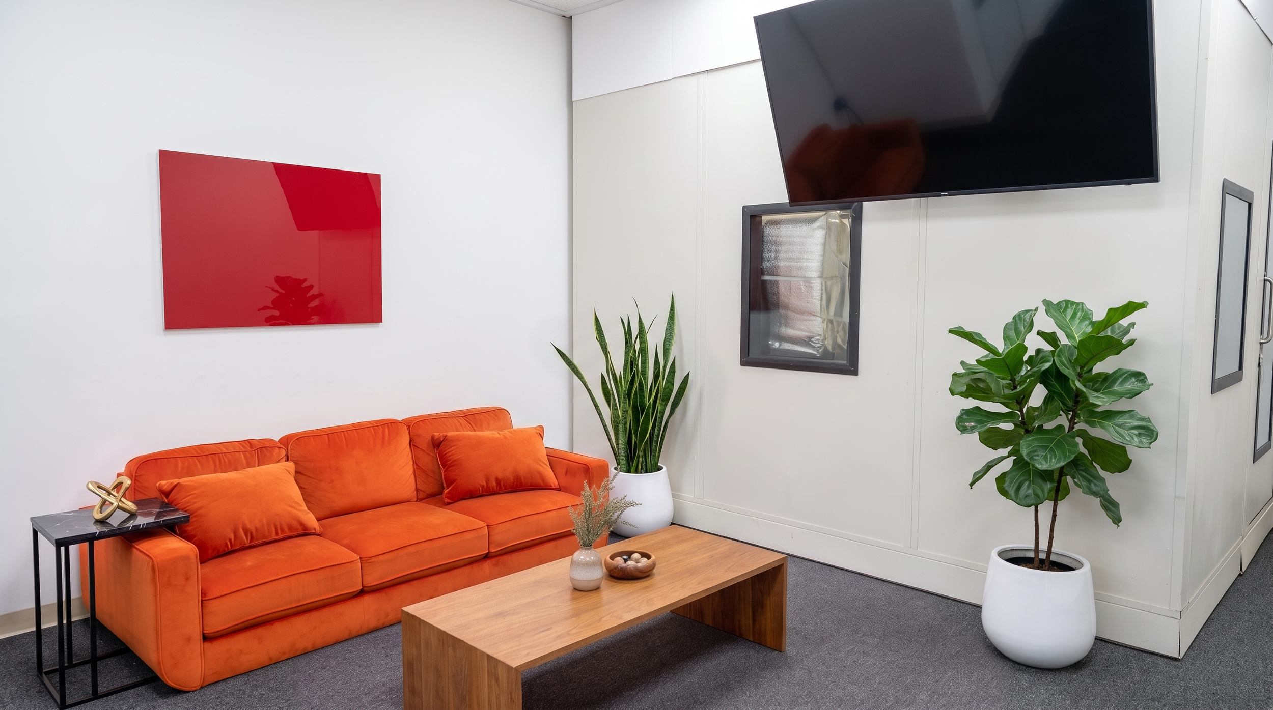 GREEN ROOM 2_4.png