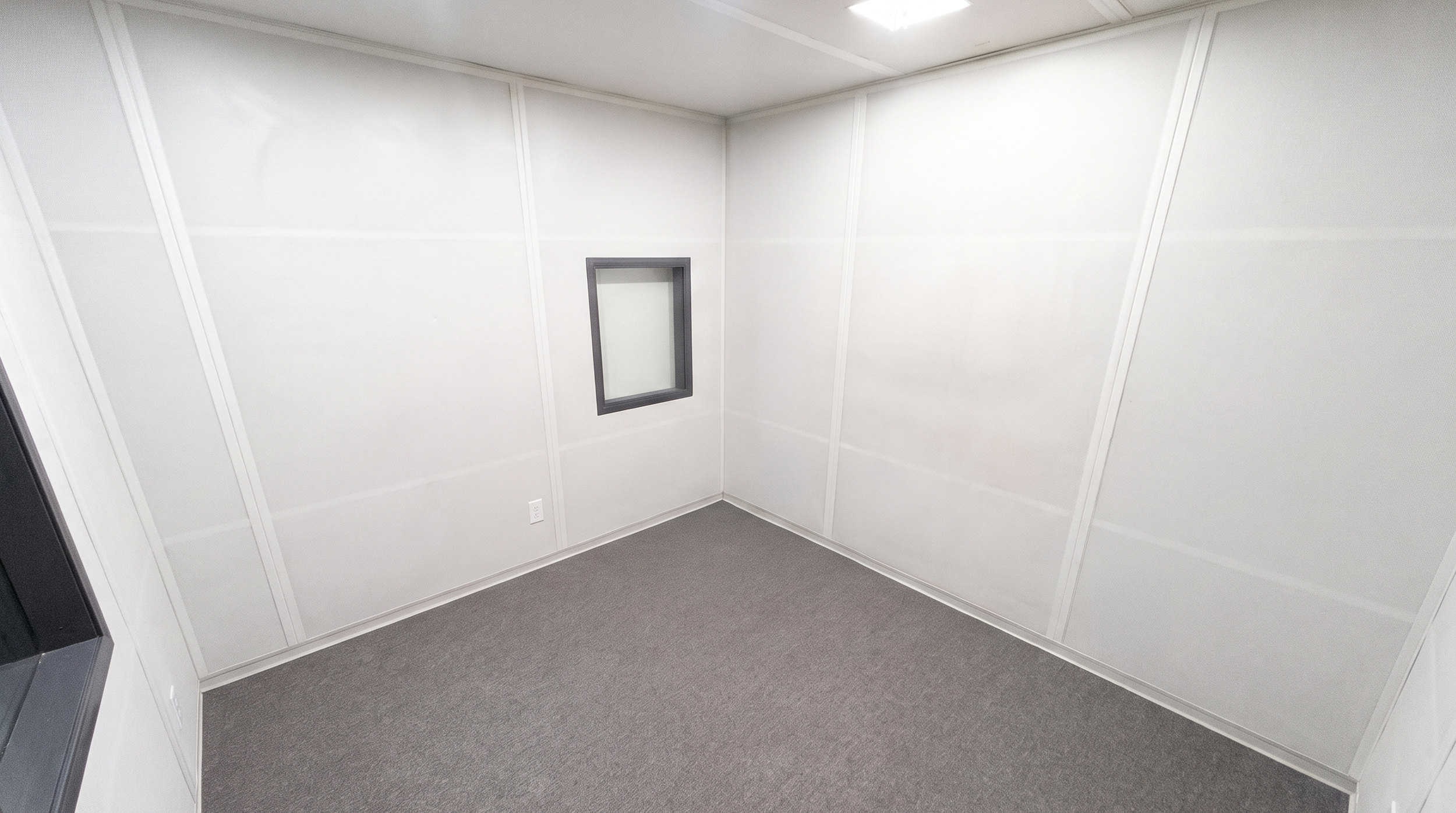 STUDIO 2_EMPTY 2.png