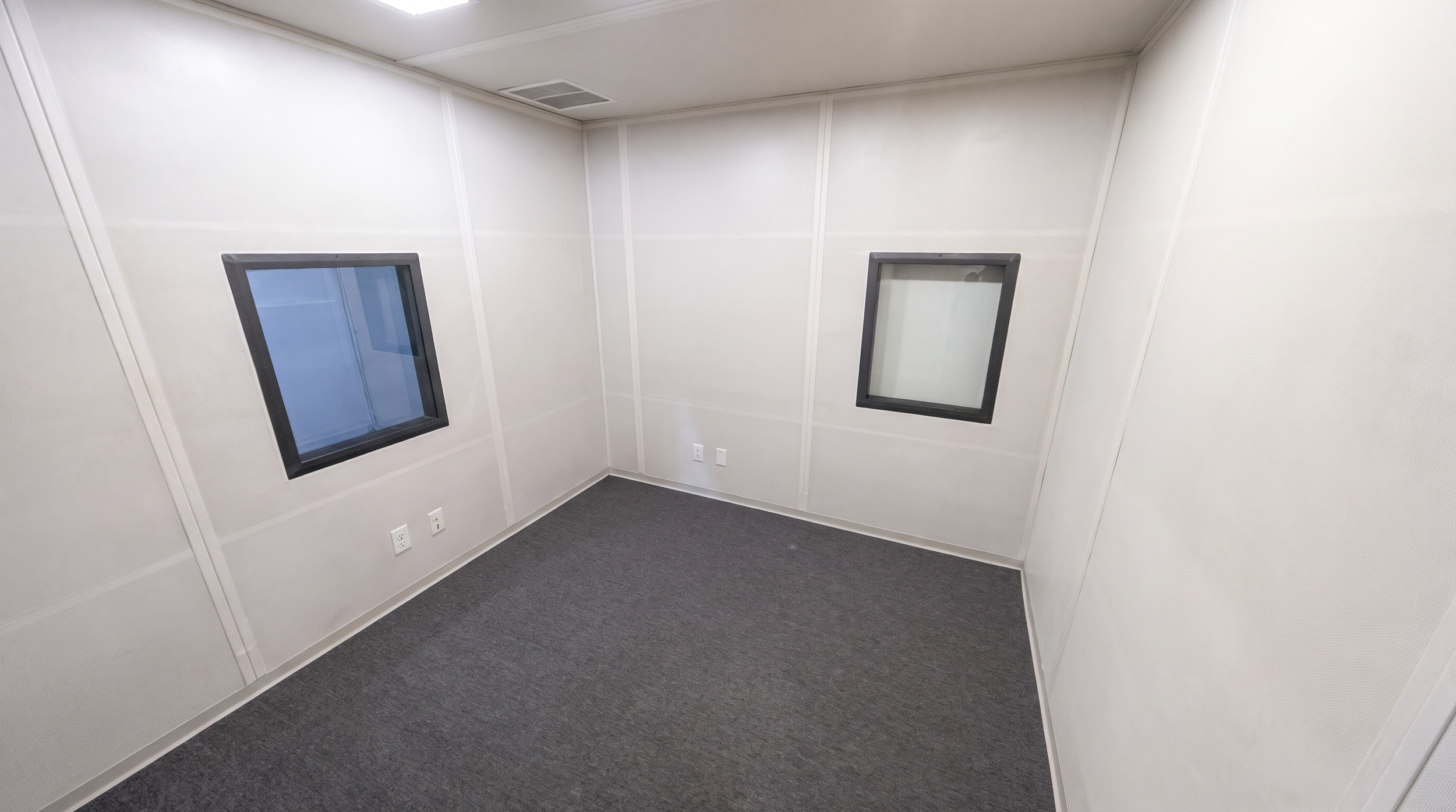 STUDIO 2_EMPTY 1.png
