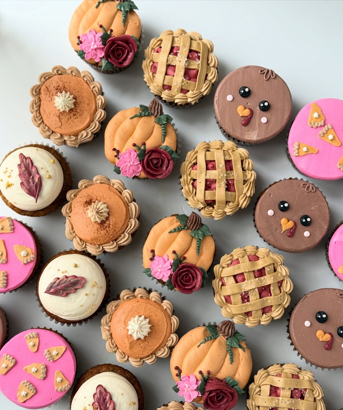 Happy Thanksgiving 🍁 

✨so grateful for this amazing community 

 ✨I&rsquo;ve met so many amazing friends through this baking community and my lovely customers who trust me with their special moments

✨wishing everyone a wonderful holiday filled wit