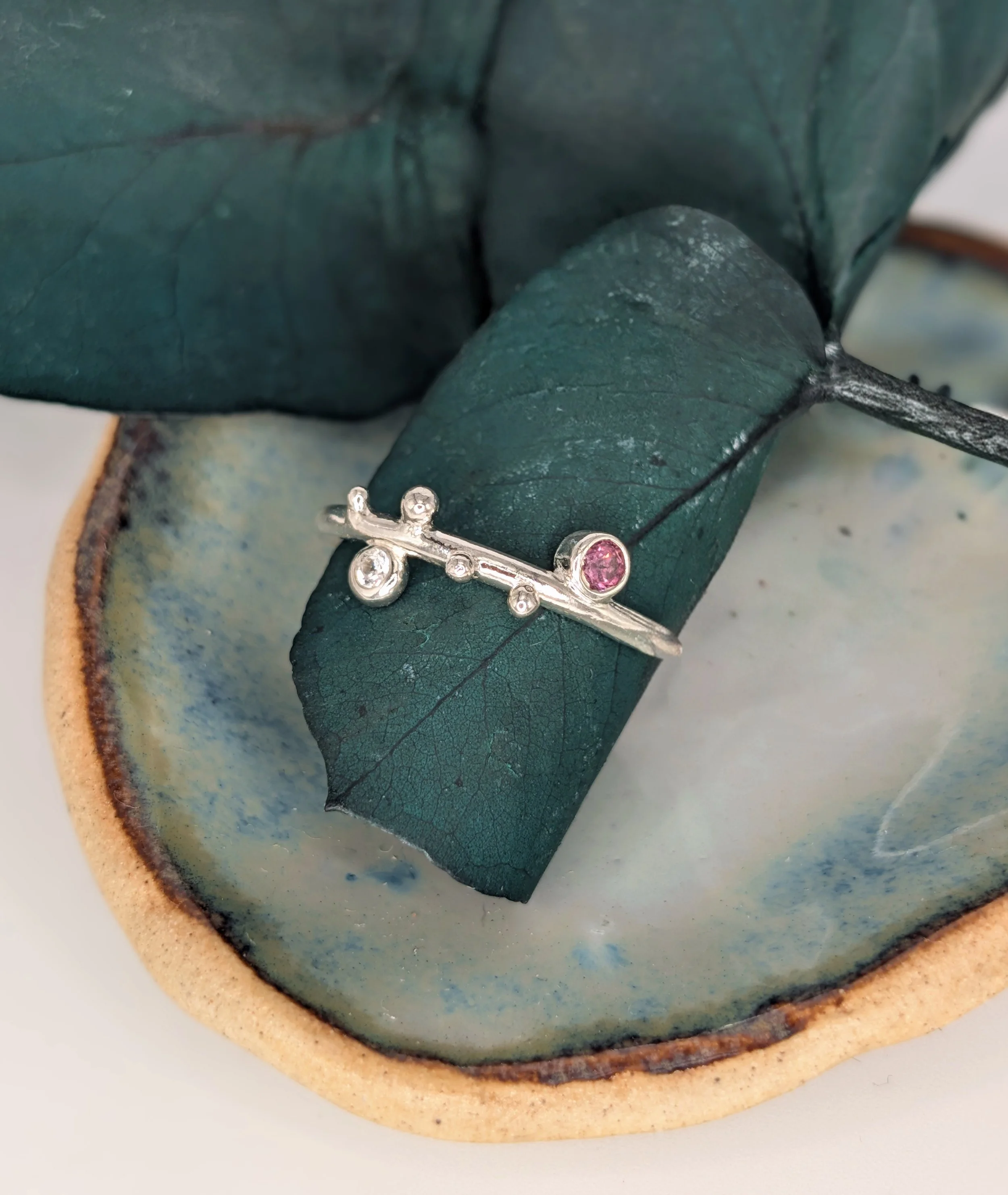 Bloom Bobble Ring 'T'