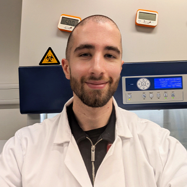 From graduation to fellowship in one month! Tom wins CJD Foundation postdoctoral award