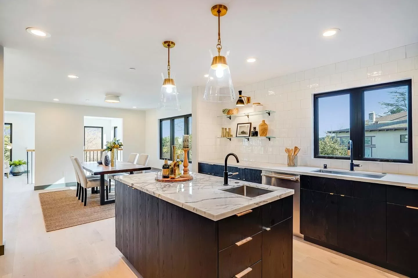 Reinforced wall and beam layout enabling spacious modern kitchen design
