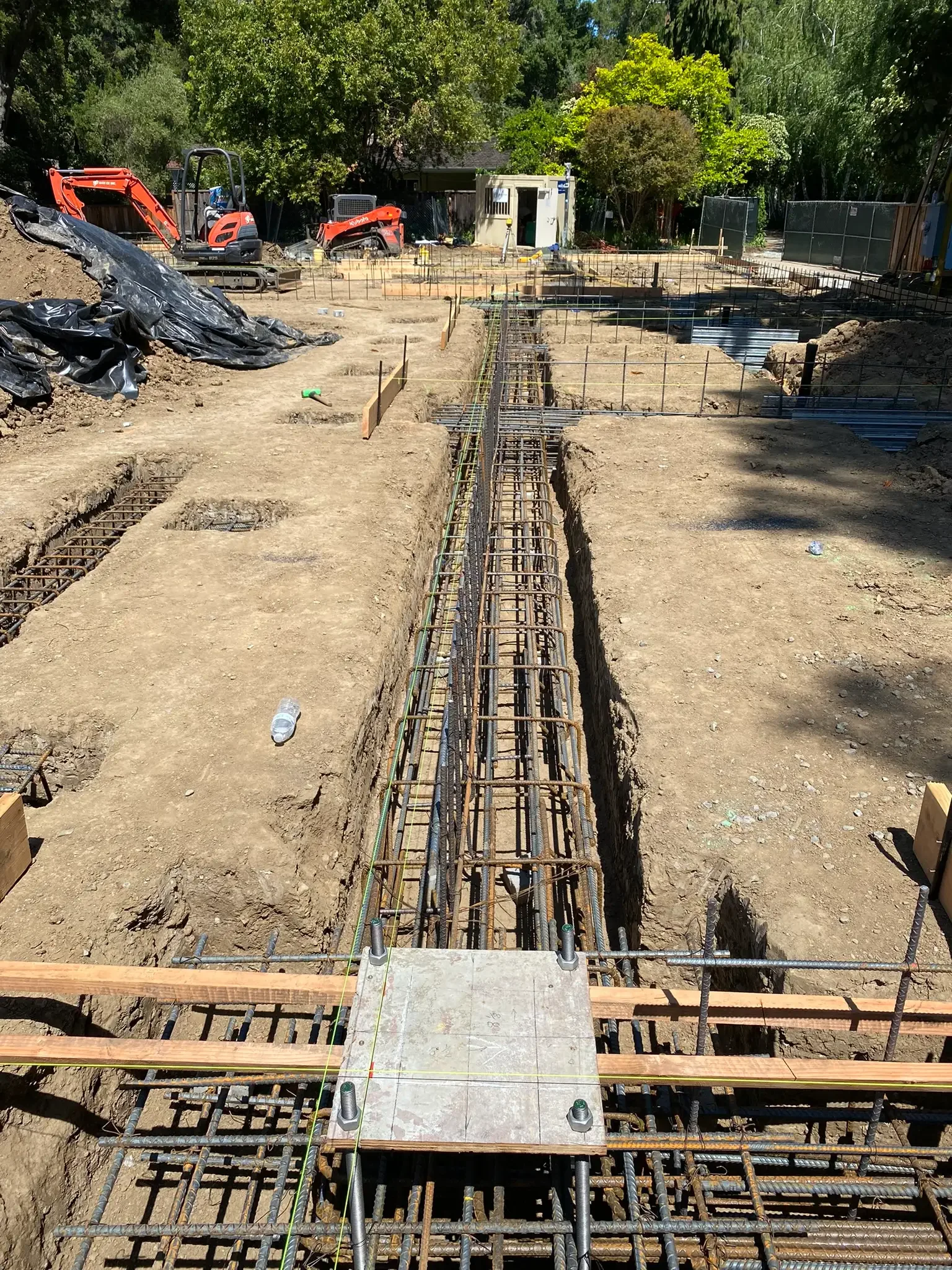 Detailed rebar placement for continuous footings in residential construction, designed by Massoudi Consulting Engineers