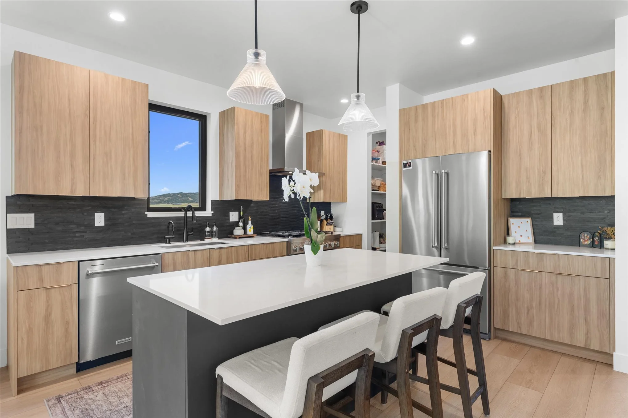29-3327 Emerson Trail.jpg
