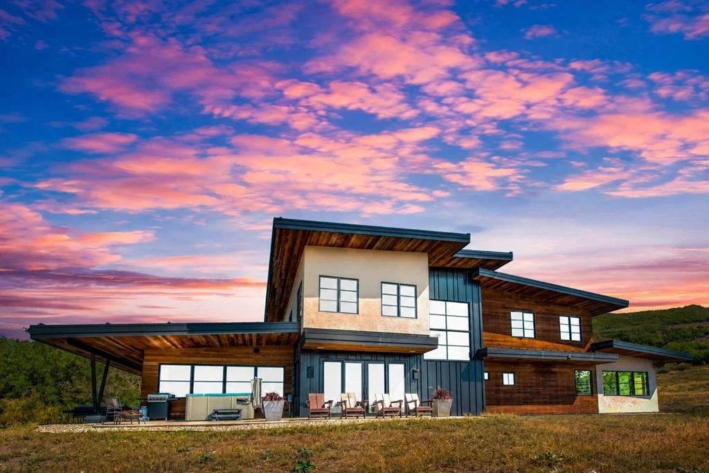 45233 Four Seasons Way  
Represented Buyer  
 MLS #S1062435   
  $2,700,000   
