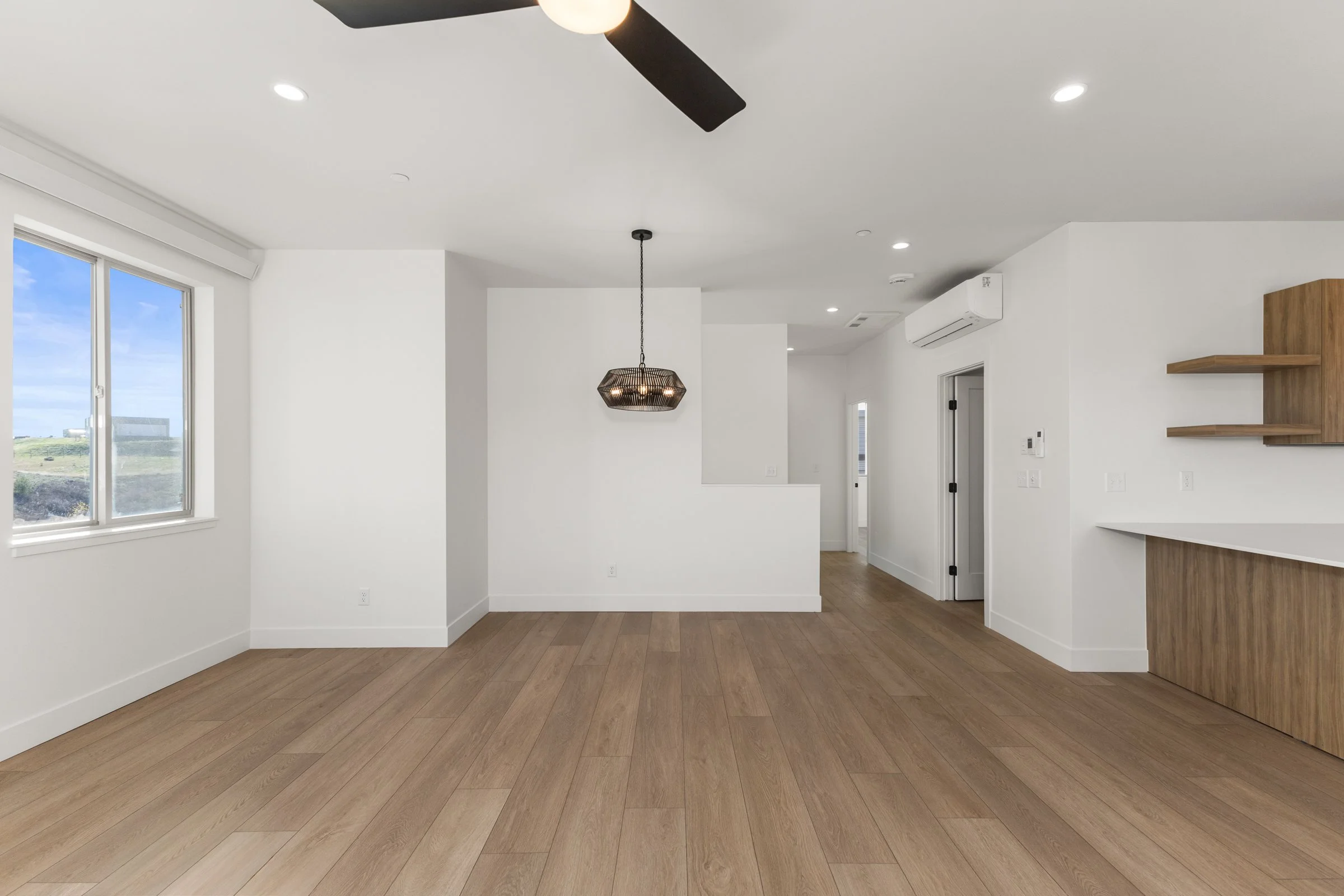 Marble Court unit 1- mls res-17.jpg