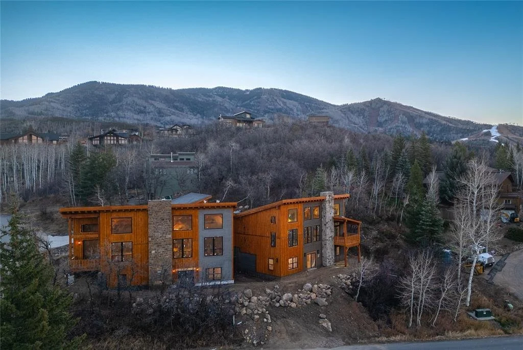 202 Sundance Court #2   
Represented Buyer  
  MLS: S1061342    
  $3,730,000   