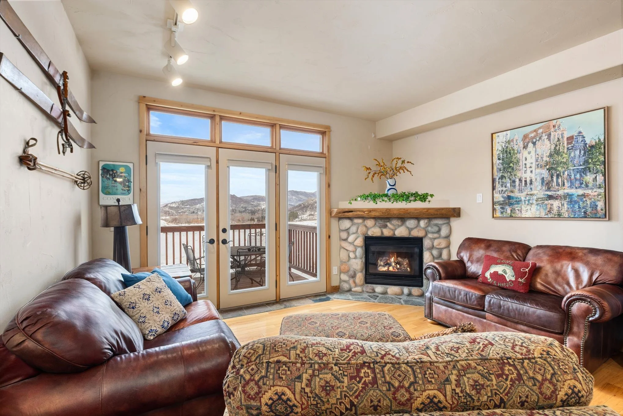 03-5 Virtual Stage.jpg