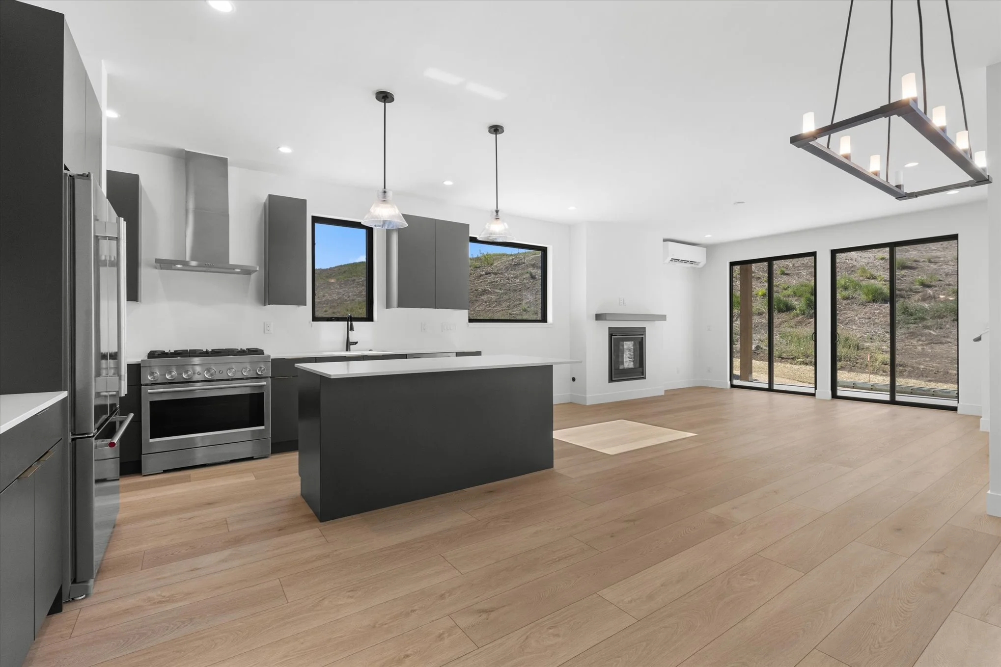 30-3199 Emerson Trail.jpg