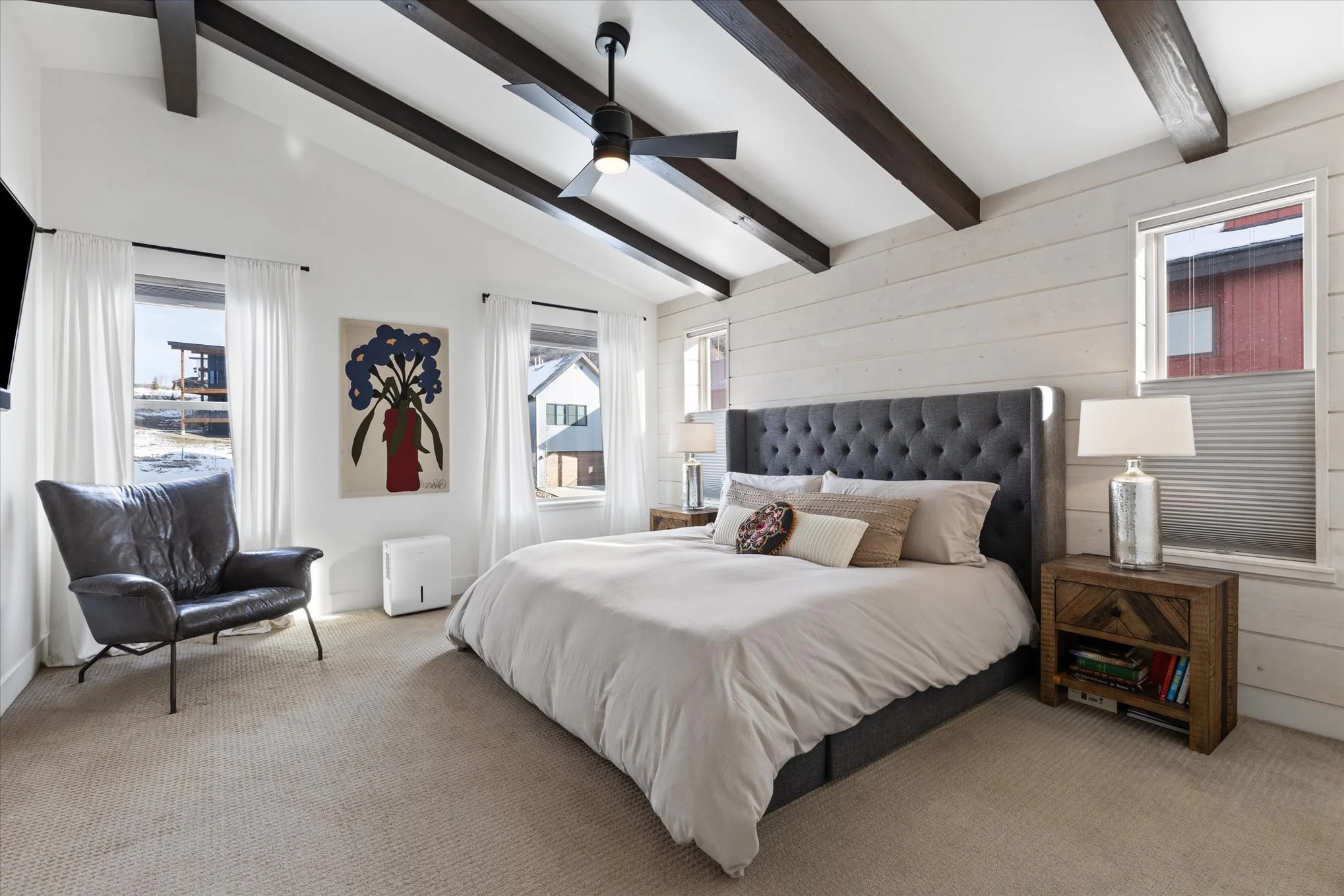 32-Primary Bedroom.jpg