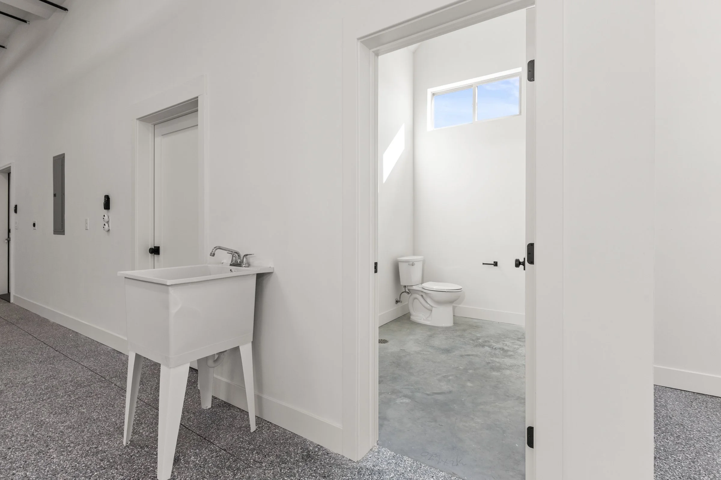 Marble Court unit 1- mls res-59.jpg