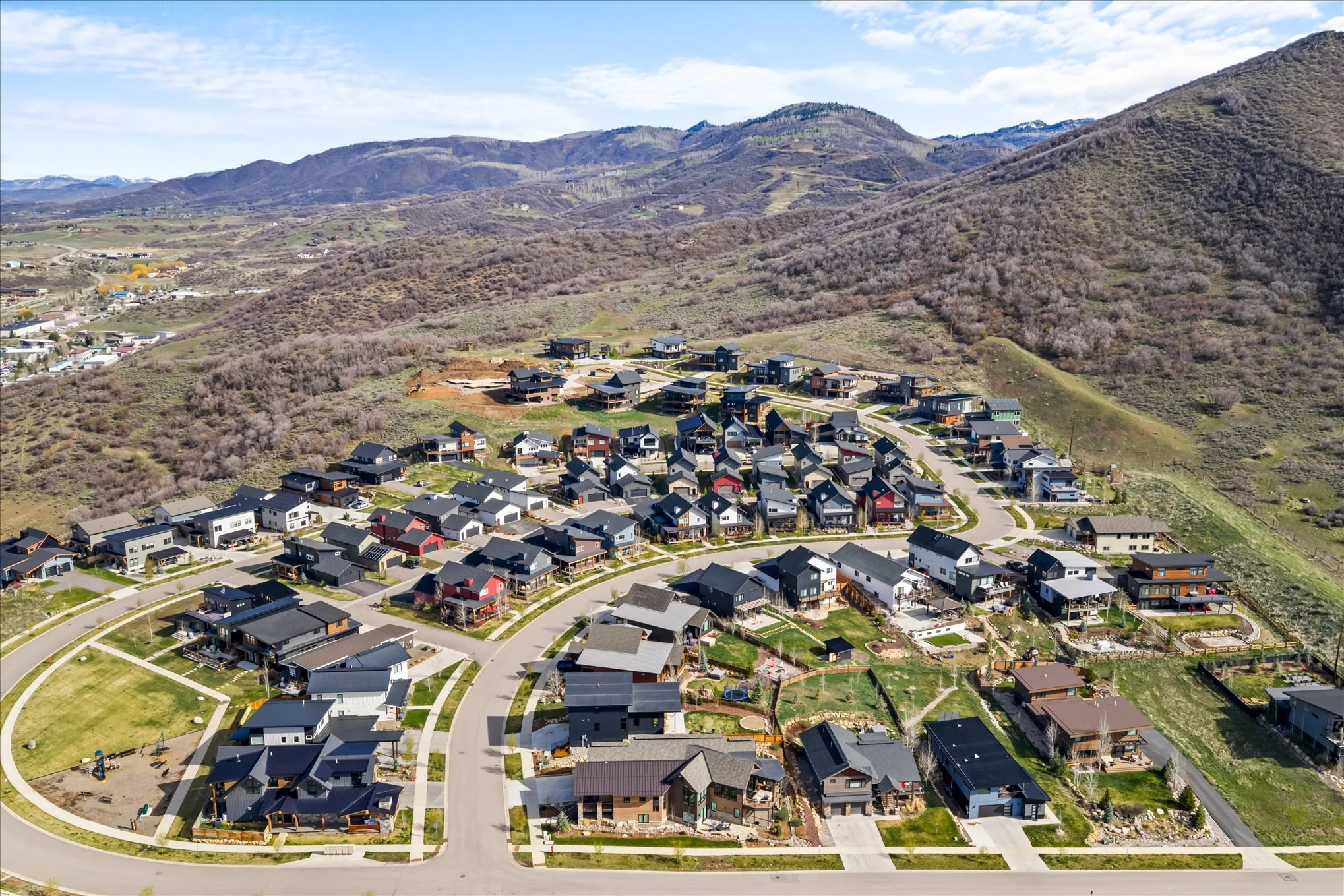 13-Spring Exterior.jpg