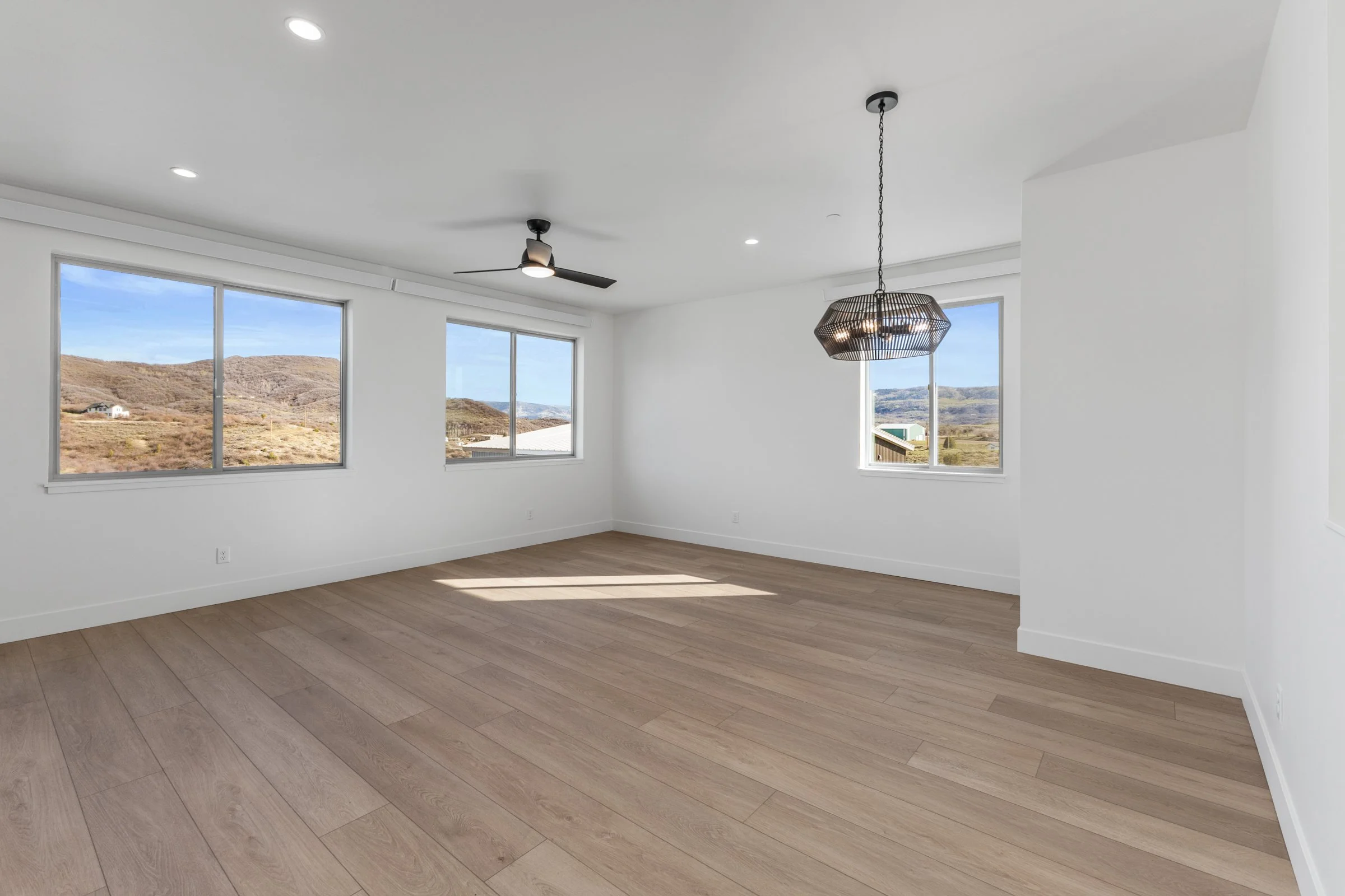 Marble Court unit 1- mls res-29.jpg