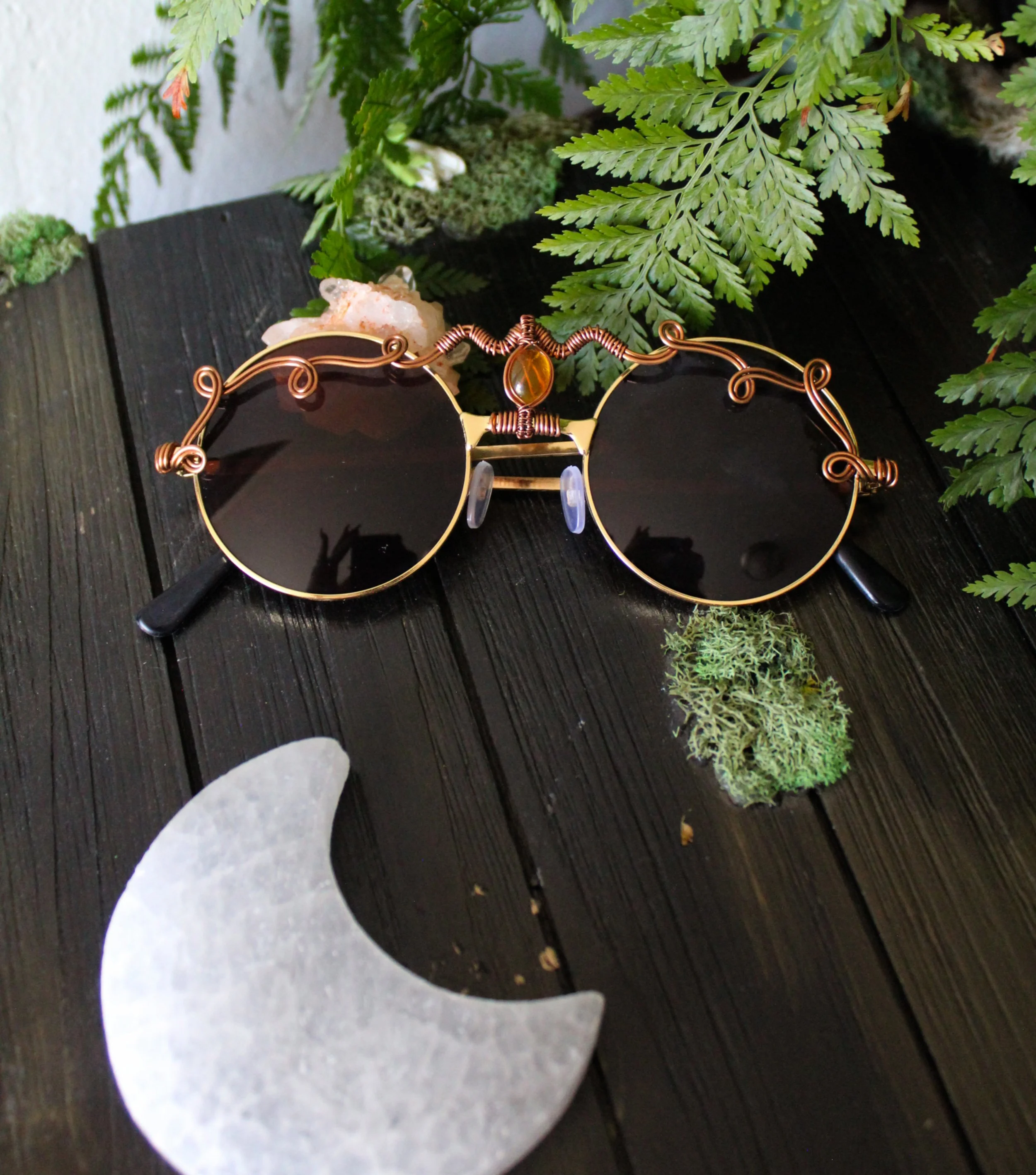 sunglasses round amber.jpg