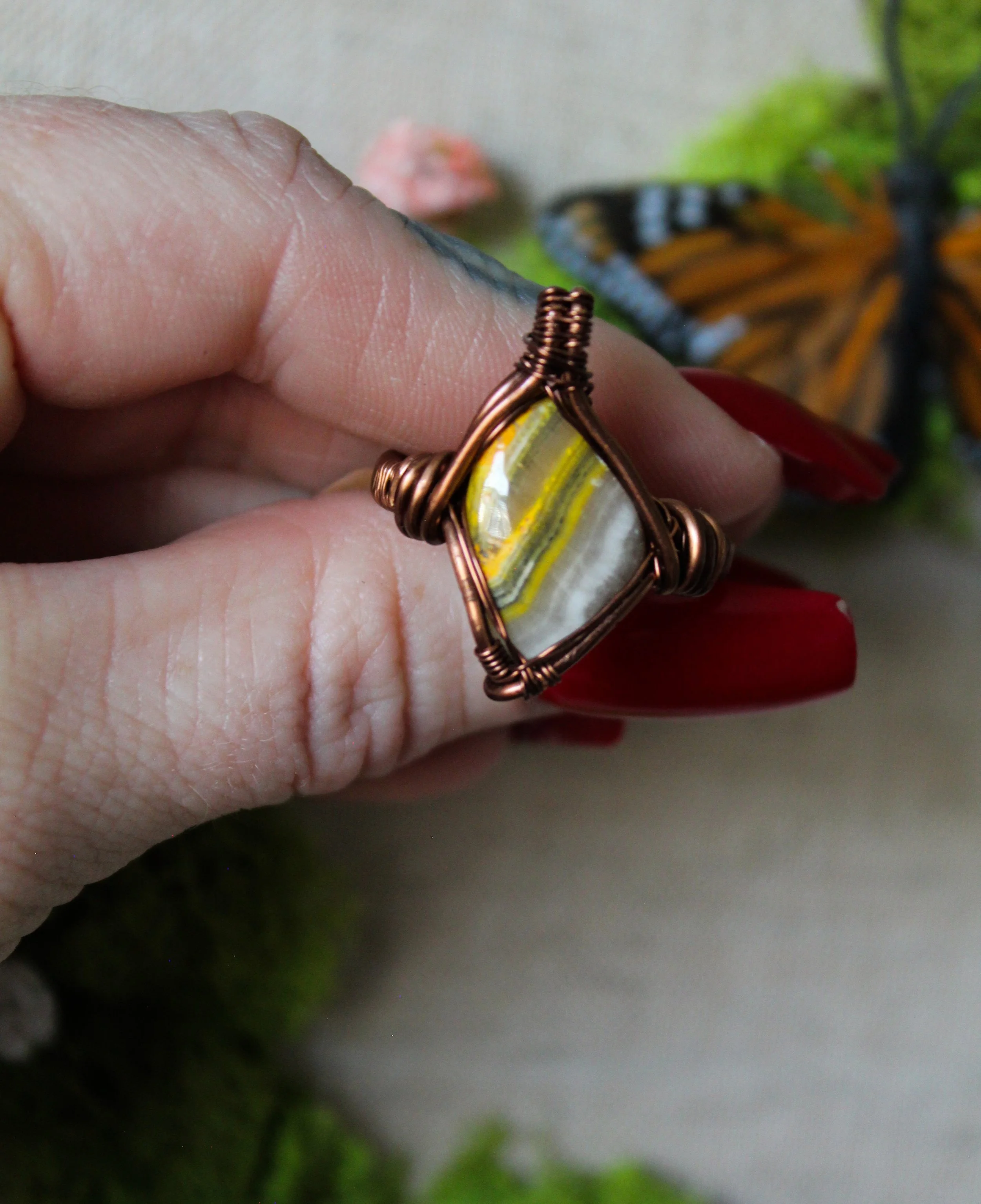 wire wrapped bumblebee jasper.jpg