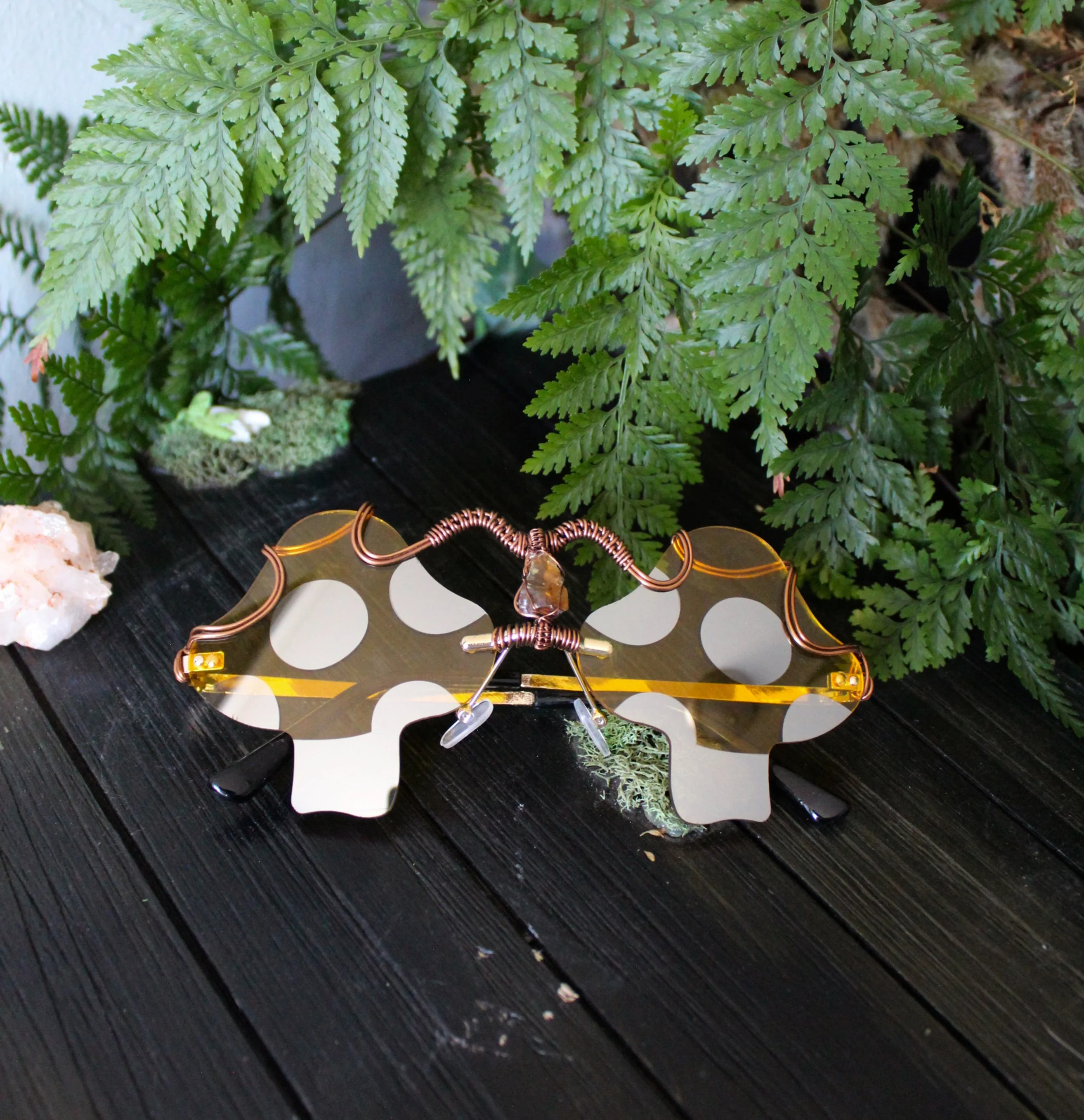 mushroom sunnies amber.jpg