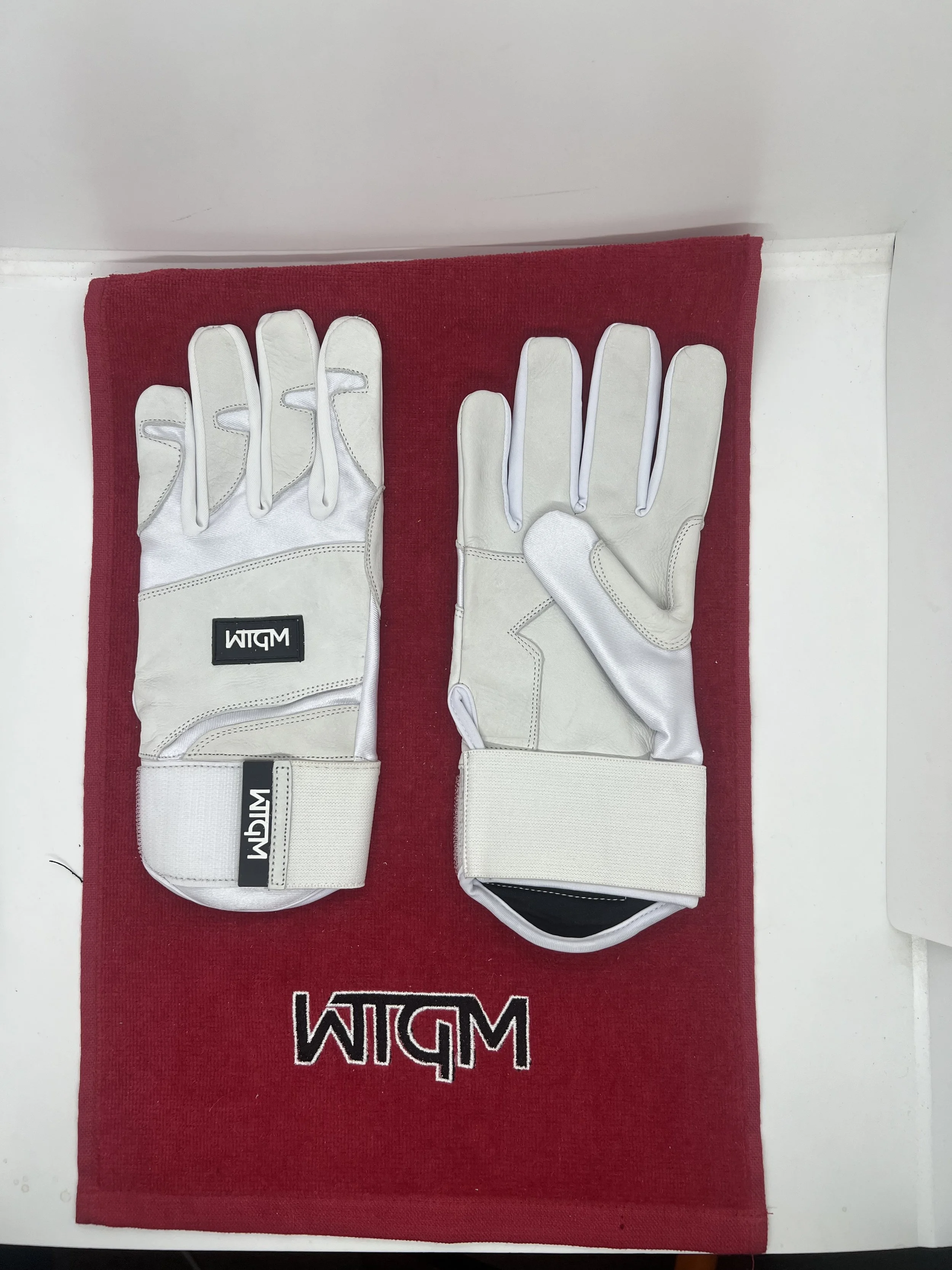 White with Black Logo Full Wrap Batting Gloves