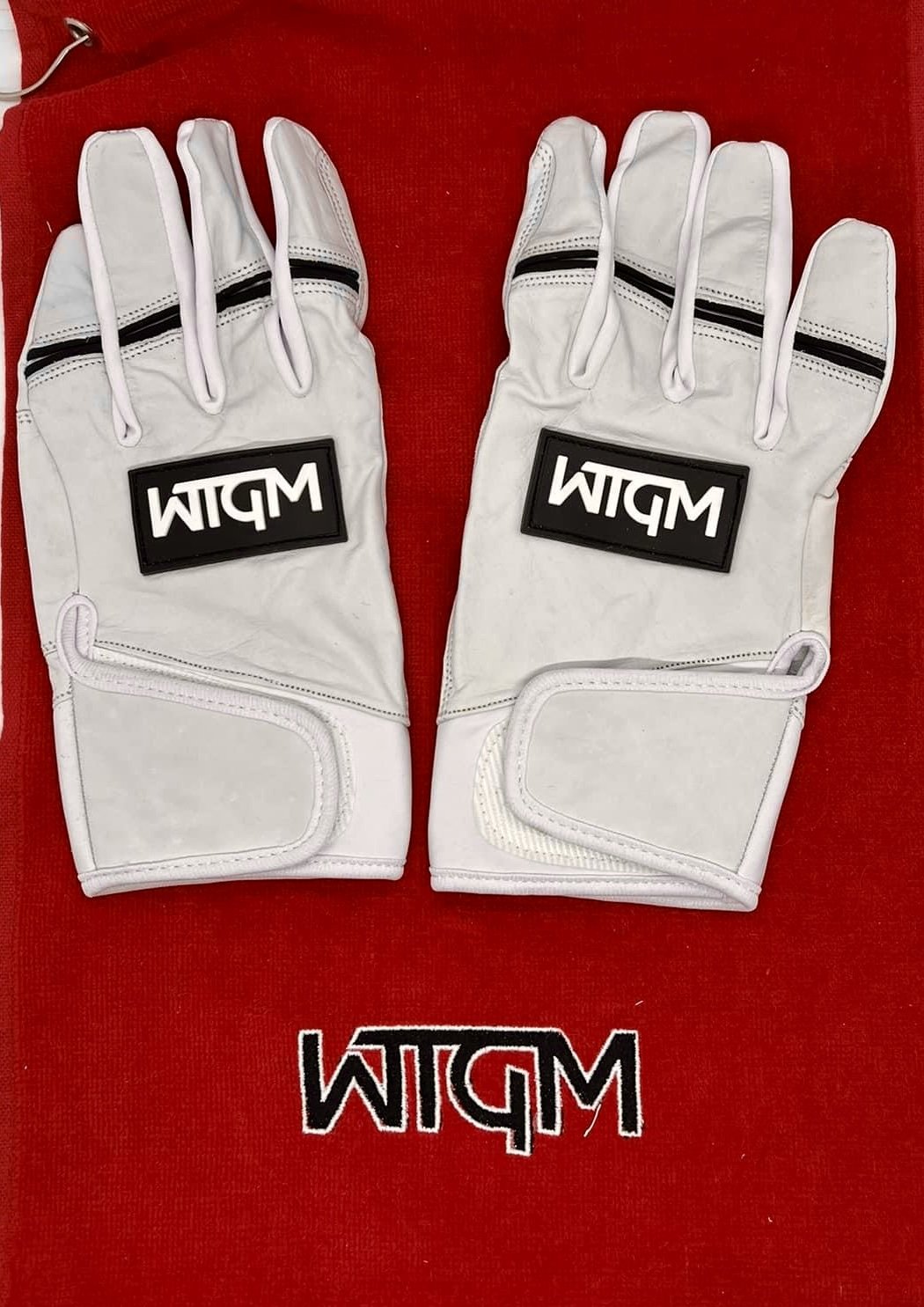 Wide Strap Batting Gloves