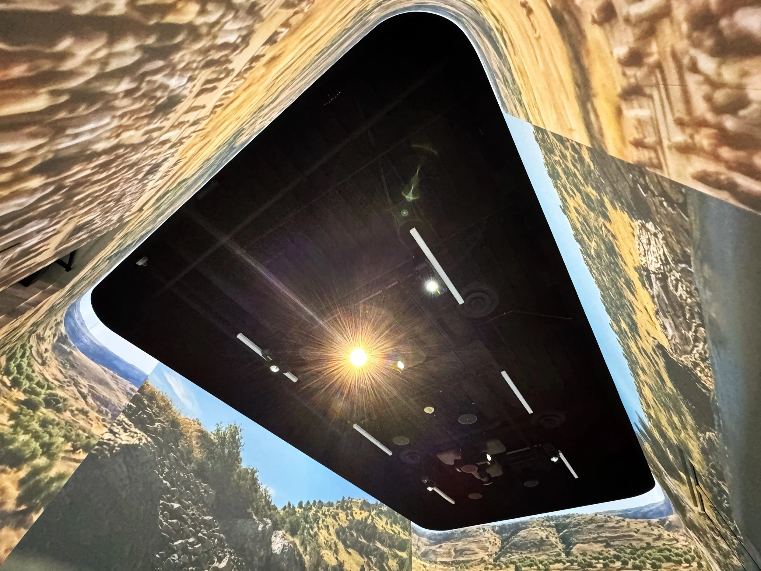 We created two 360° theaters with projection and sound systems to display our content.