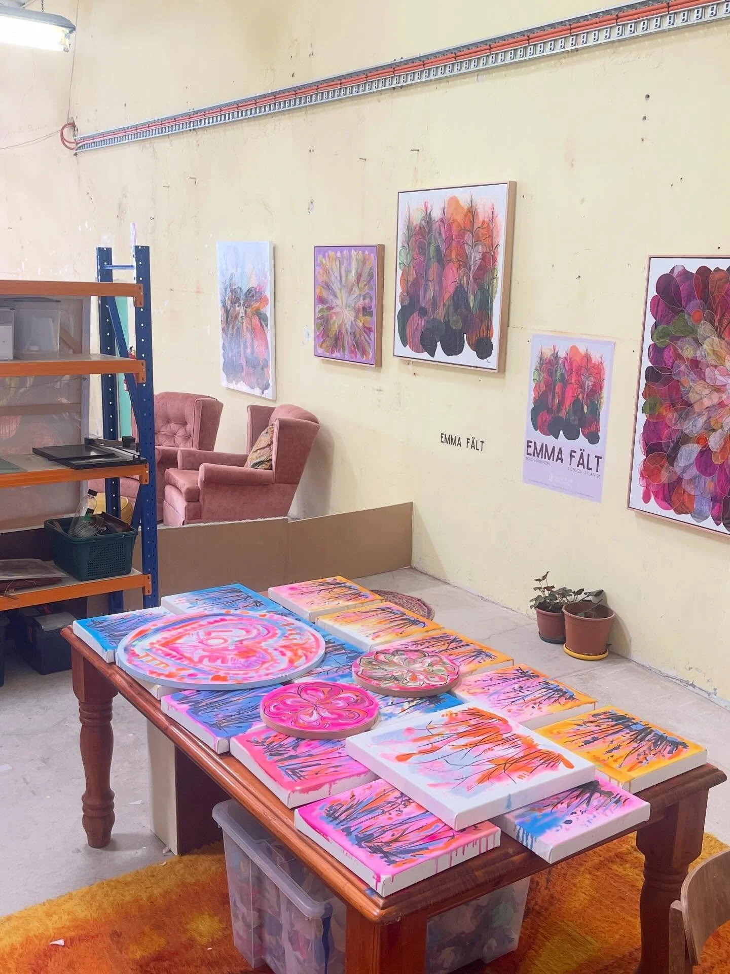 Back in the studio and it feels right.
New works are unfolding&mdash;layer by layer&mdash;and I can&rsquo;t wait to share where they&rsquo;re heading.

A few exciting events are lined up for later this year&hellip; more soon. 🌿

#contemporaryartcoll