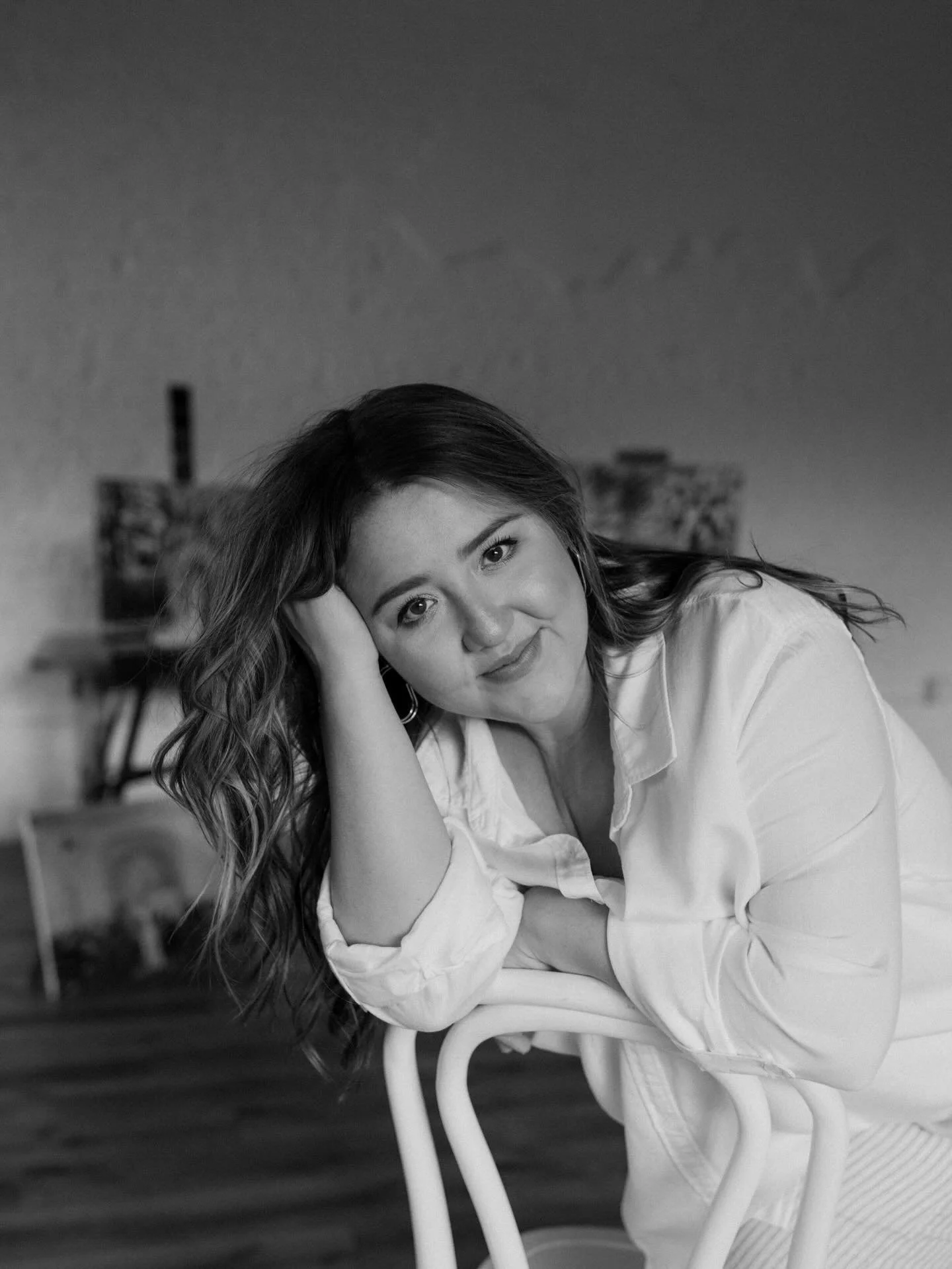 NEW ARTIST ALERT 🤍✨ Say hello to @hannahfaithcreations 

A message from Hannah: 
Hi there! I&rsquo;m Hannah, an artist based in Fayetteville, NC, specializing in acrylic paintings and murals. I graduated from East Carolina University in 2020 with a 