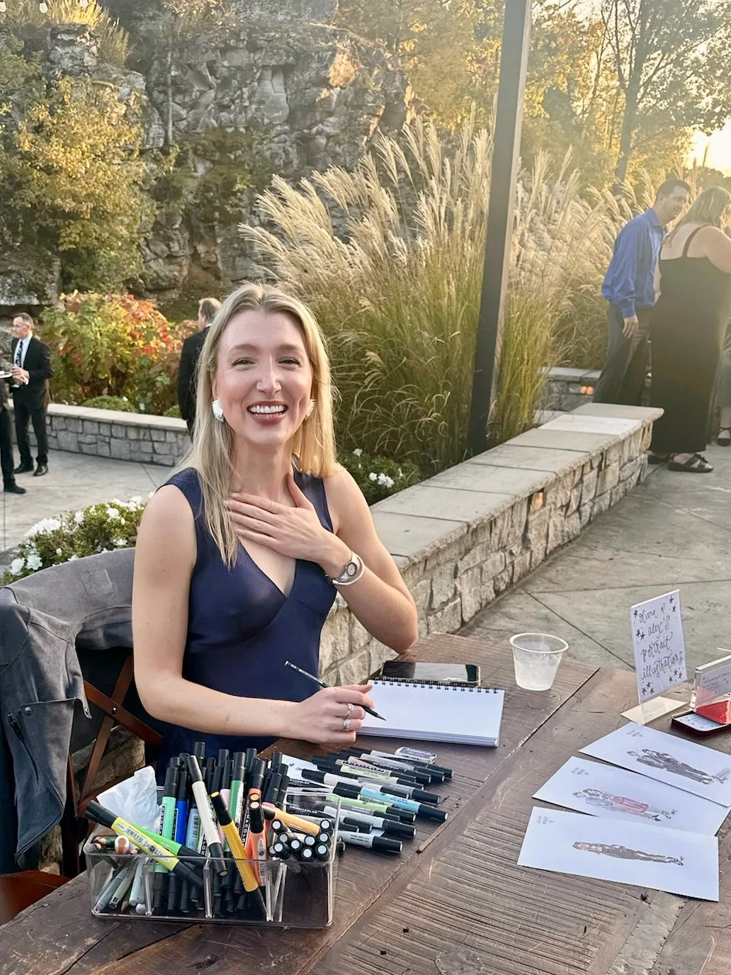 NEW ARTIST ALERT 🤍✨ Say hello to @kellyharpercrosbyart 

A message from Kelly:
Hi! My name is Kelly, and I am an artist specializing in oil painting and gouache illustration. I paint and draw the joys of life from my sunny studio located outside of 