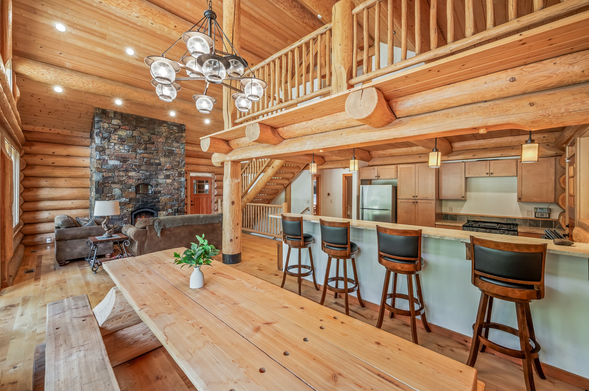 304_Dr_Bob_Creek_Rd_Leavenworth_Interior_Claridge_Media_Photos-26.jpg