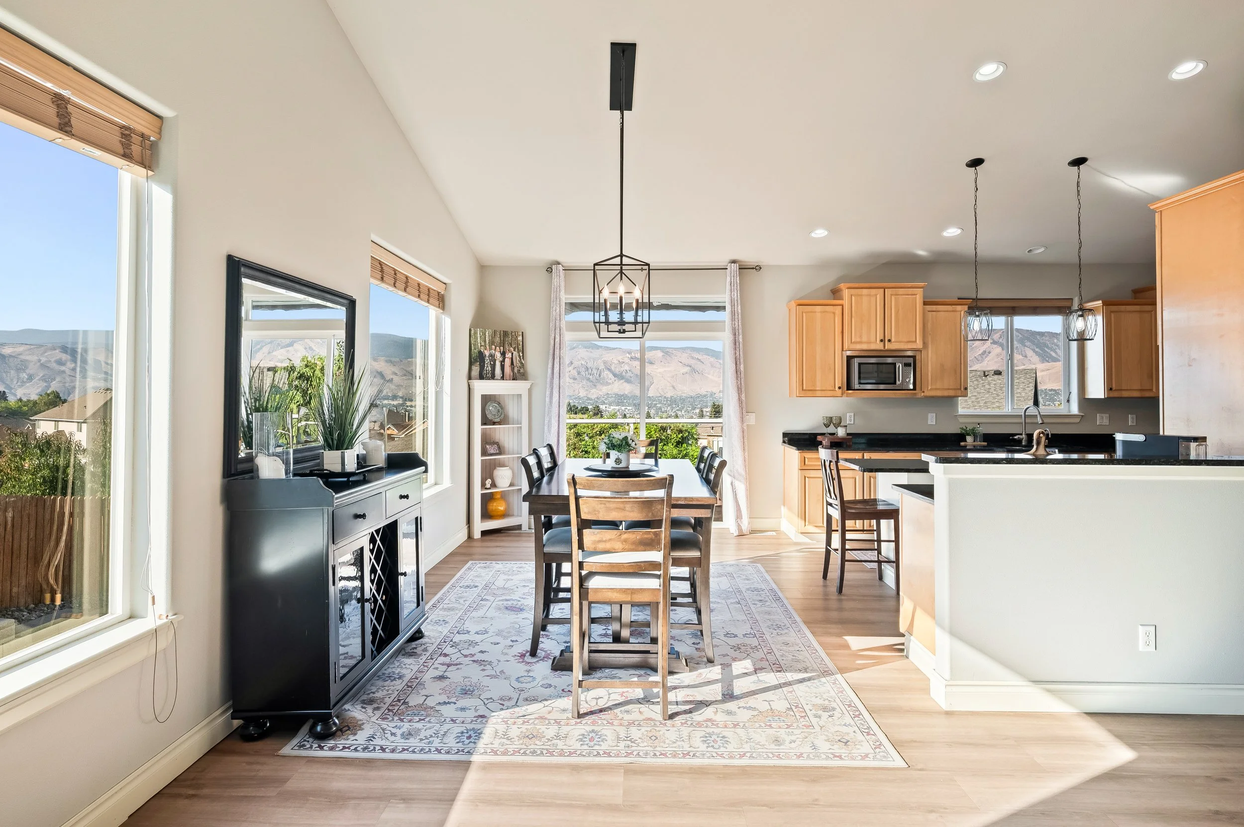 824_Briarwood_Terr_East_Wenatchee_DayClaridge Media-29.jpg