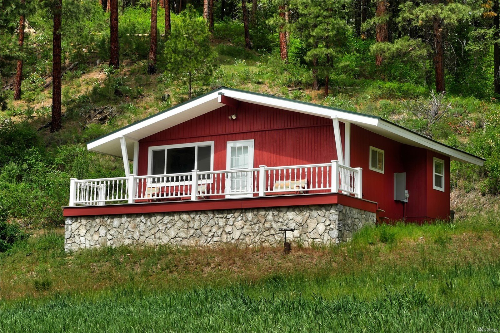868 Twisp River Rd, Twisp, WA