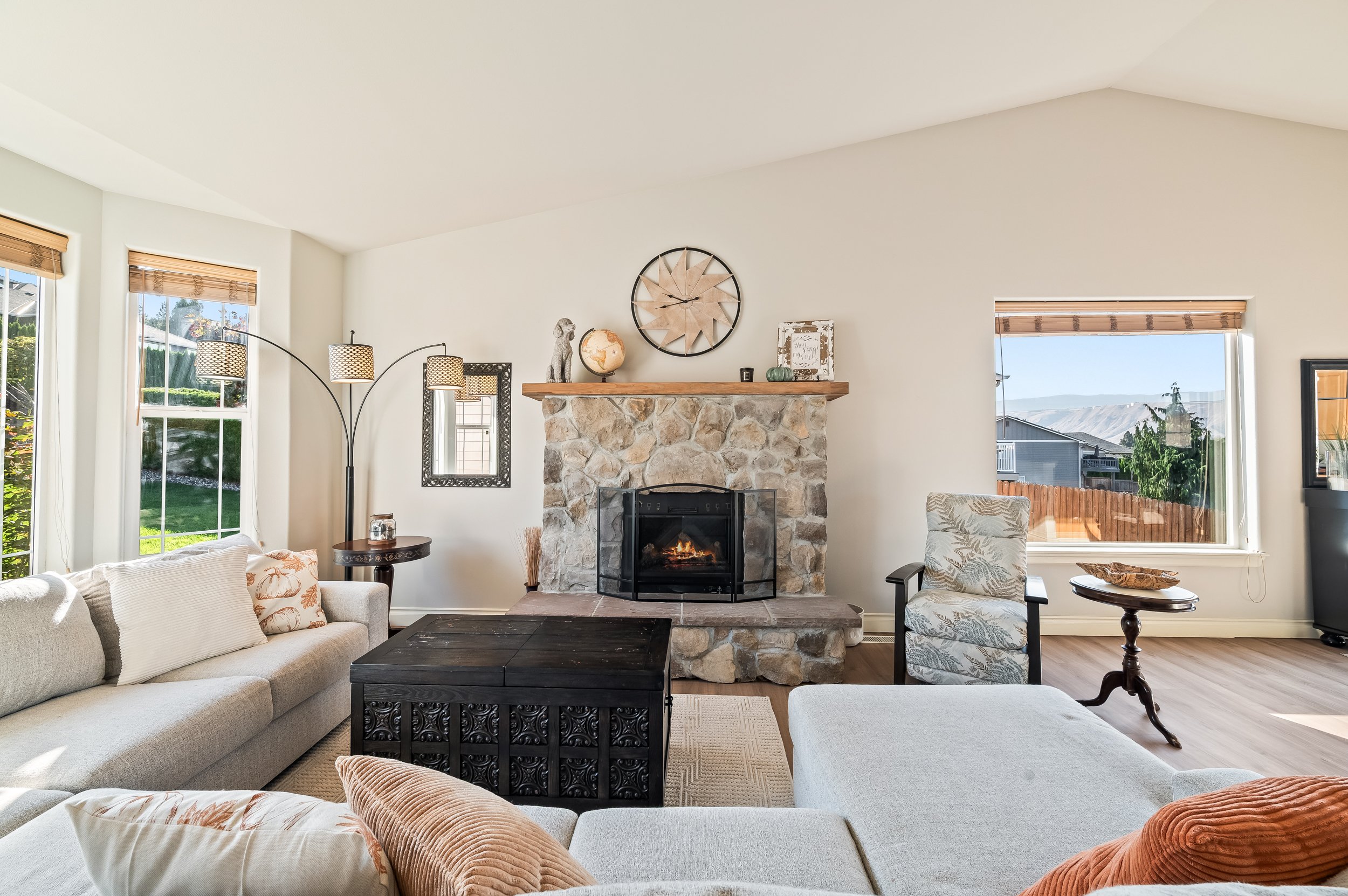 824_Briarwood_Terr_East_Wenatchee_DayClaridge Media-23.jpg