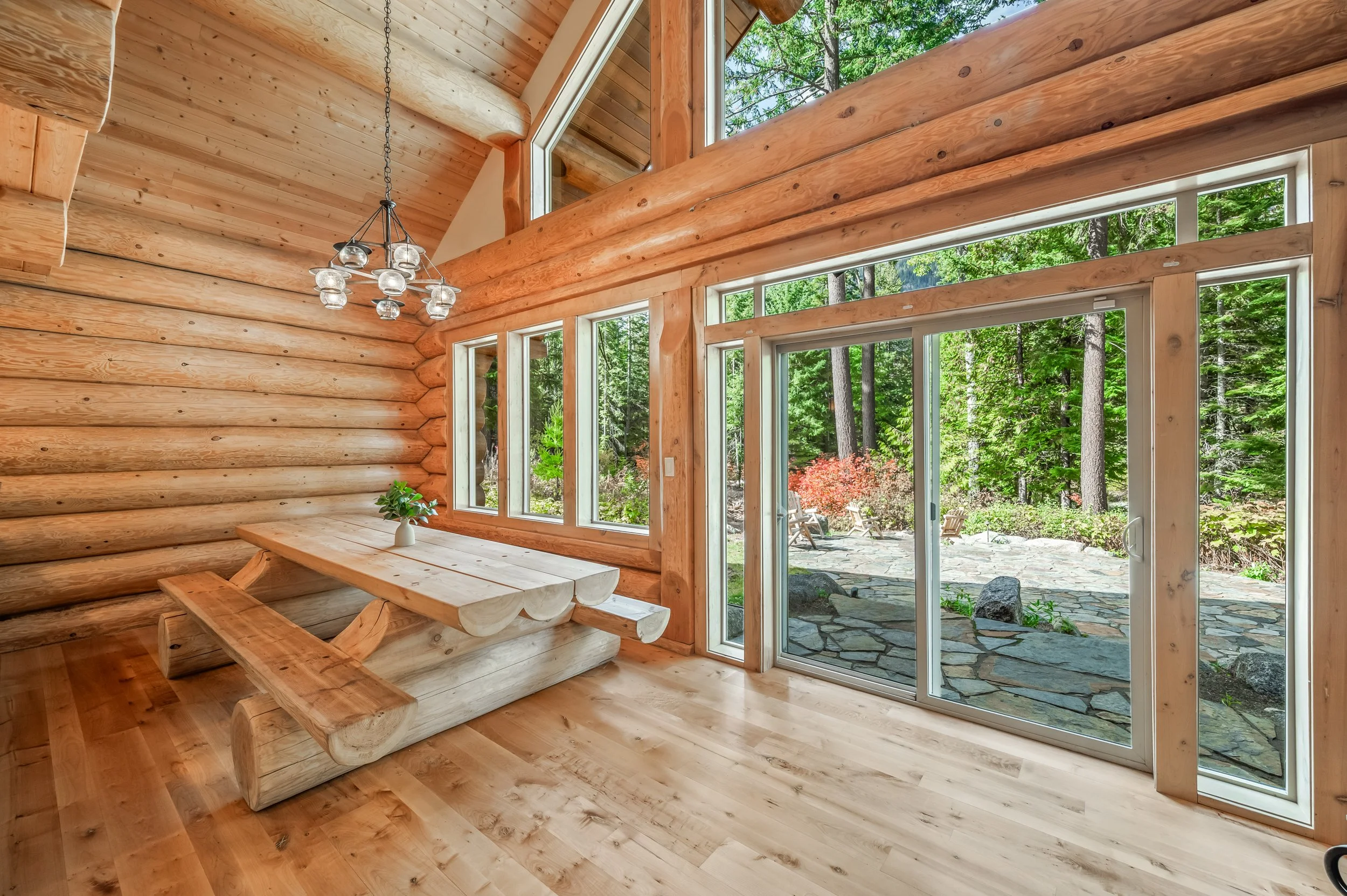304_Dr_Bob_Creek_Rd_Leavenworth_Interior_Claridge_Media_Photos-23.jpg