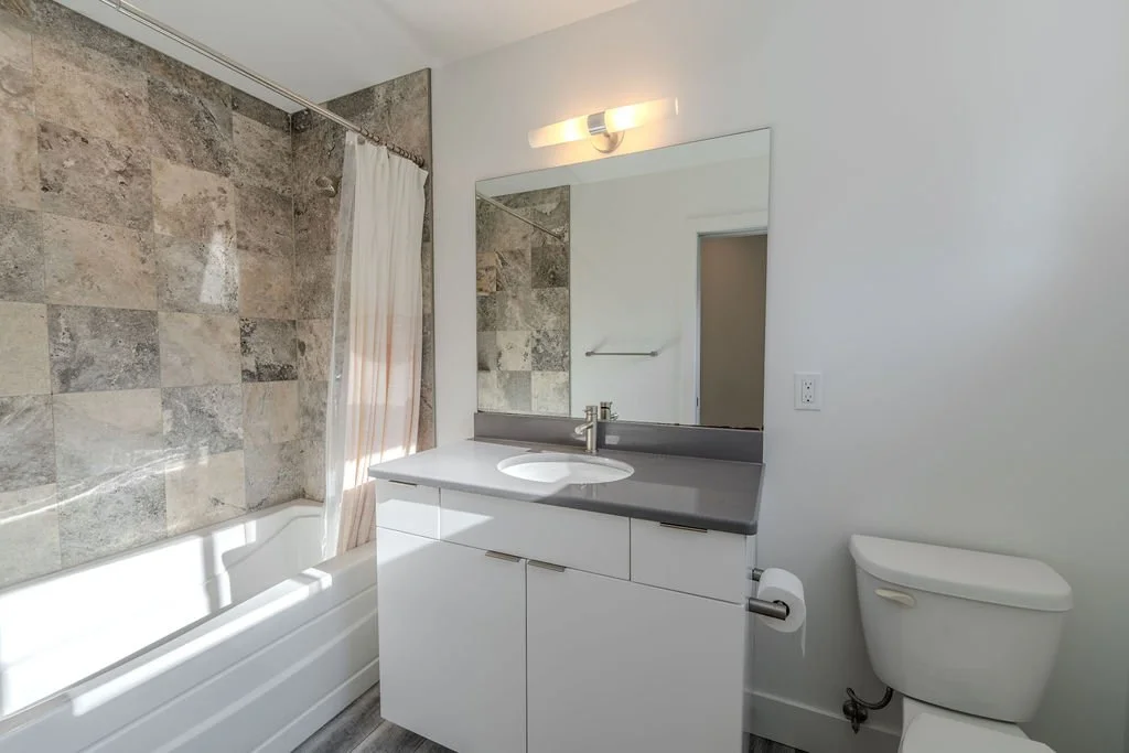 balcony bedroom bathroom.jpg