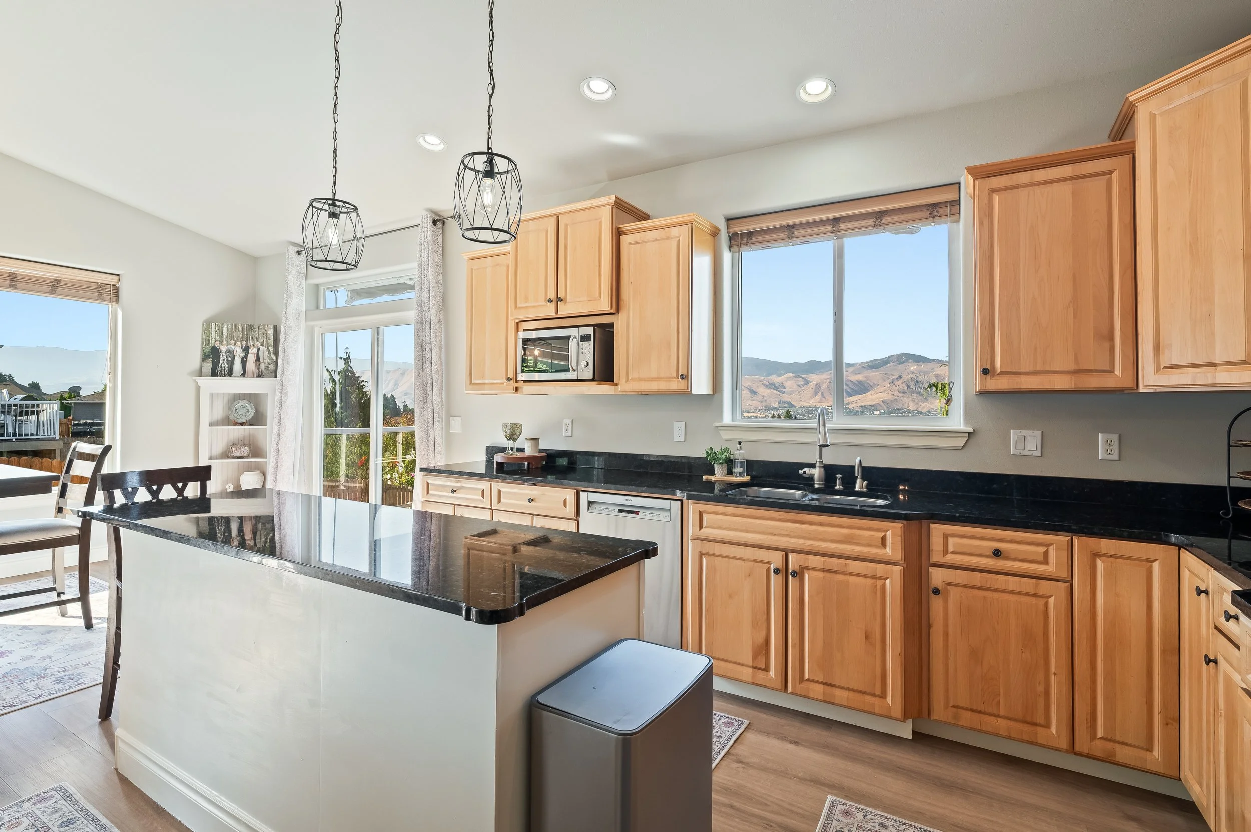 824_Briarwood_Terr_East_Wenatchee_DayClaridge Media-36.jpg