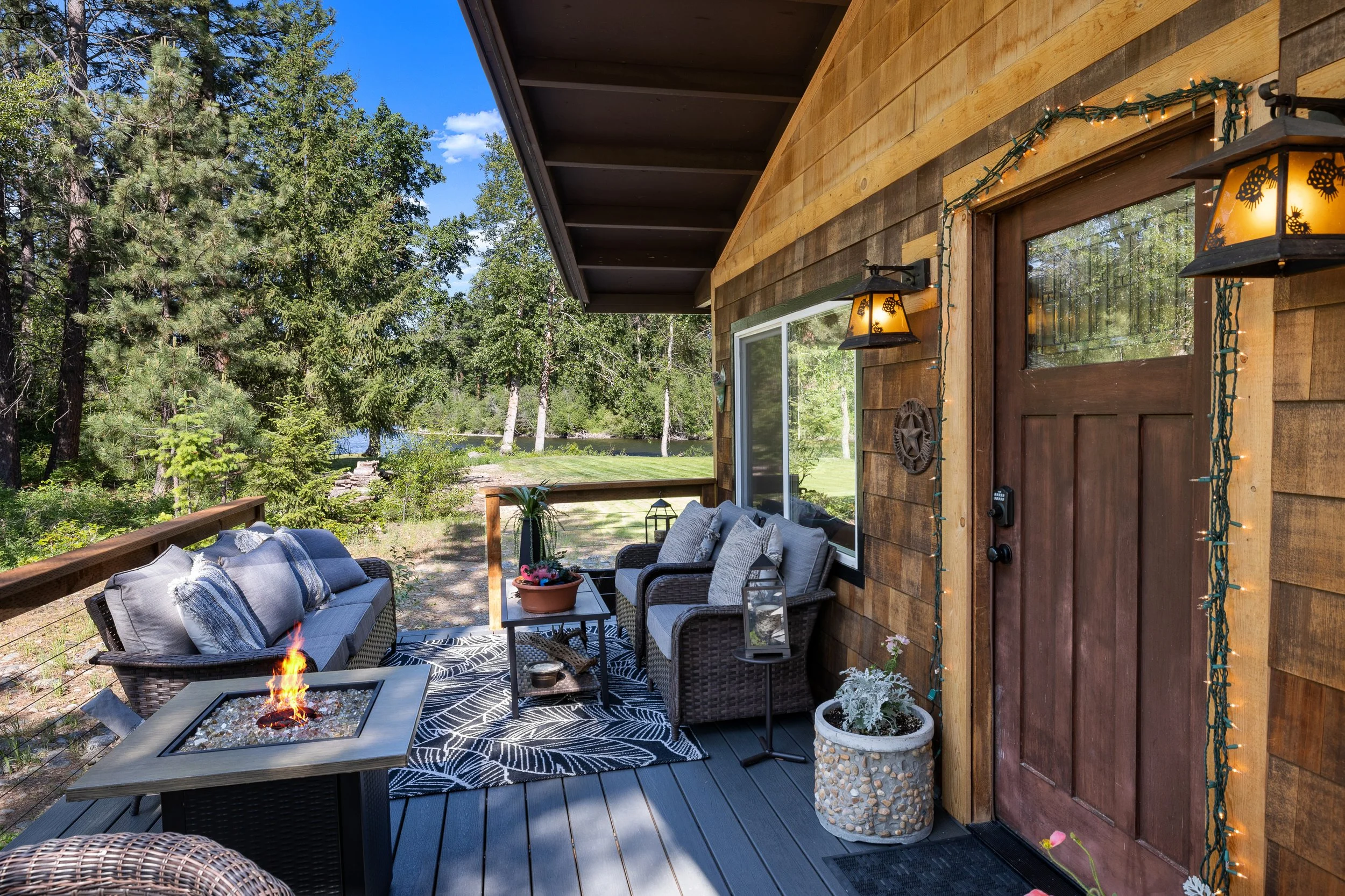 front patio 2.jpg