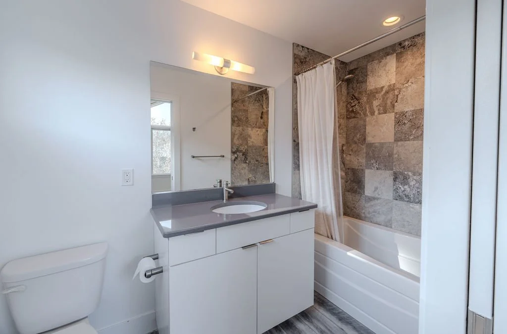 upstairs bedroom bath 1.jpg