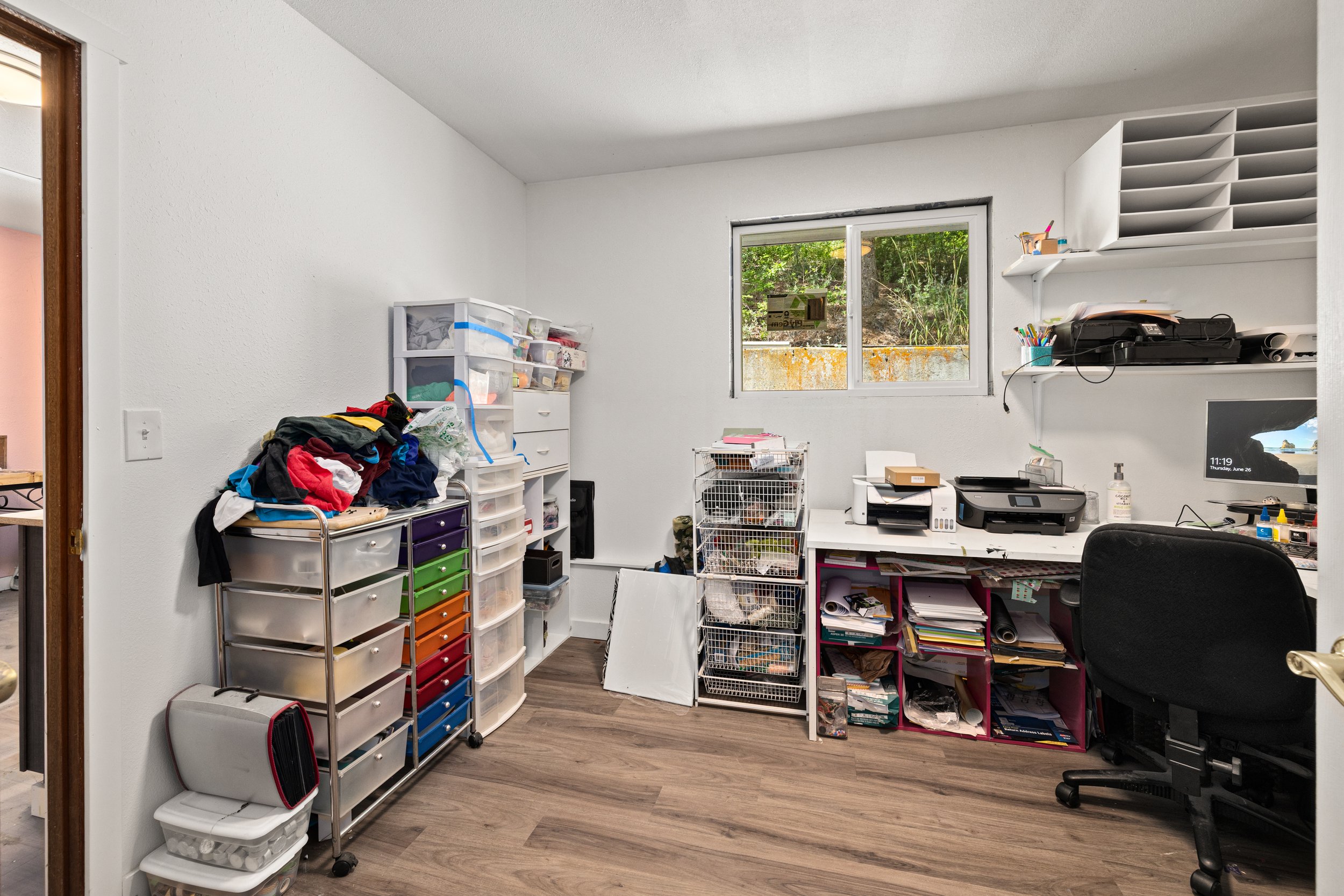 craftroom 1.jpg