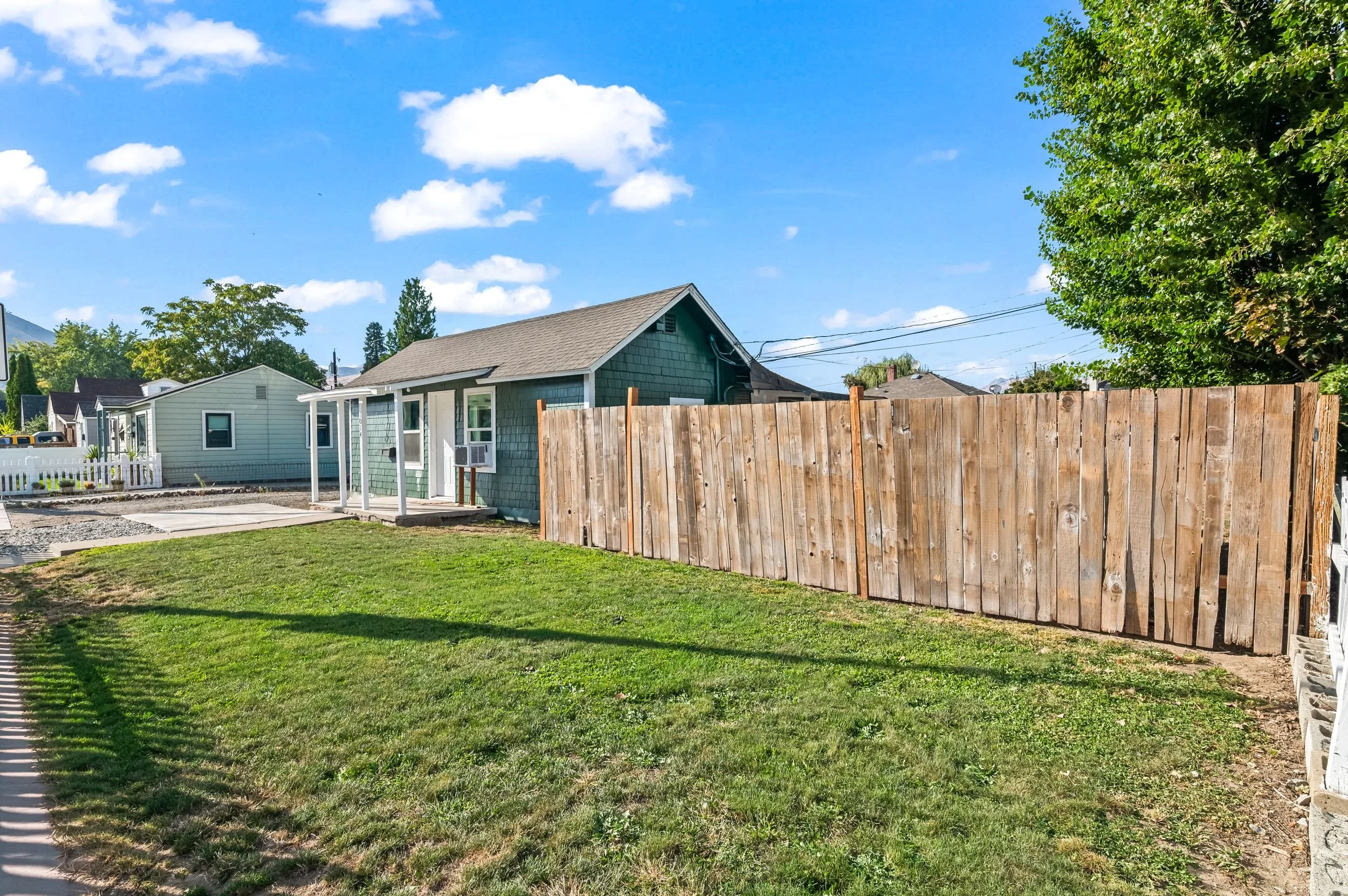 1014_Cherry_St_Wenatchee_Claridge_Media-102.jpg