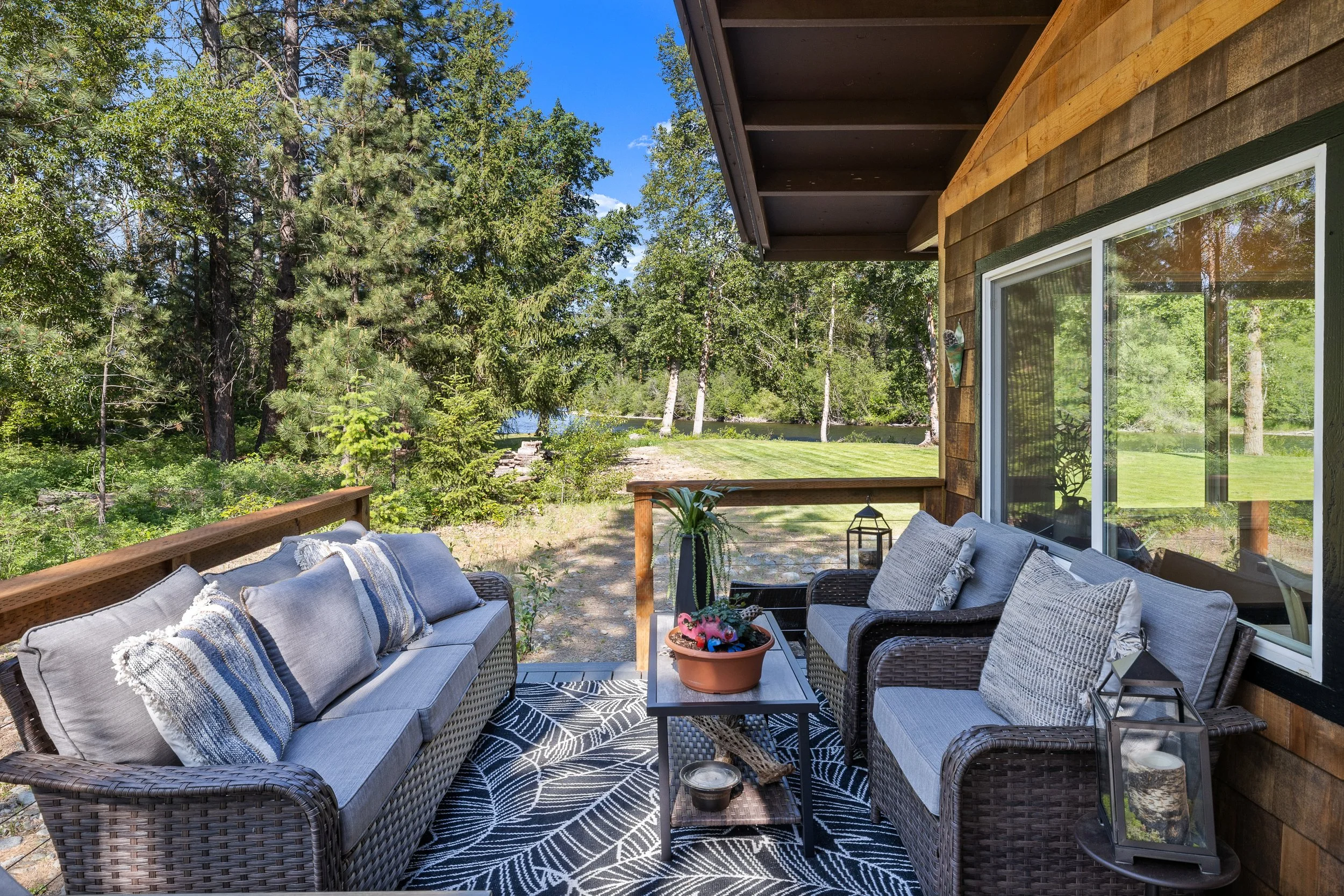 front patio 4.jpg