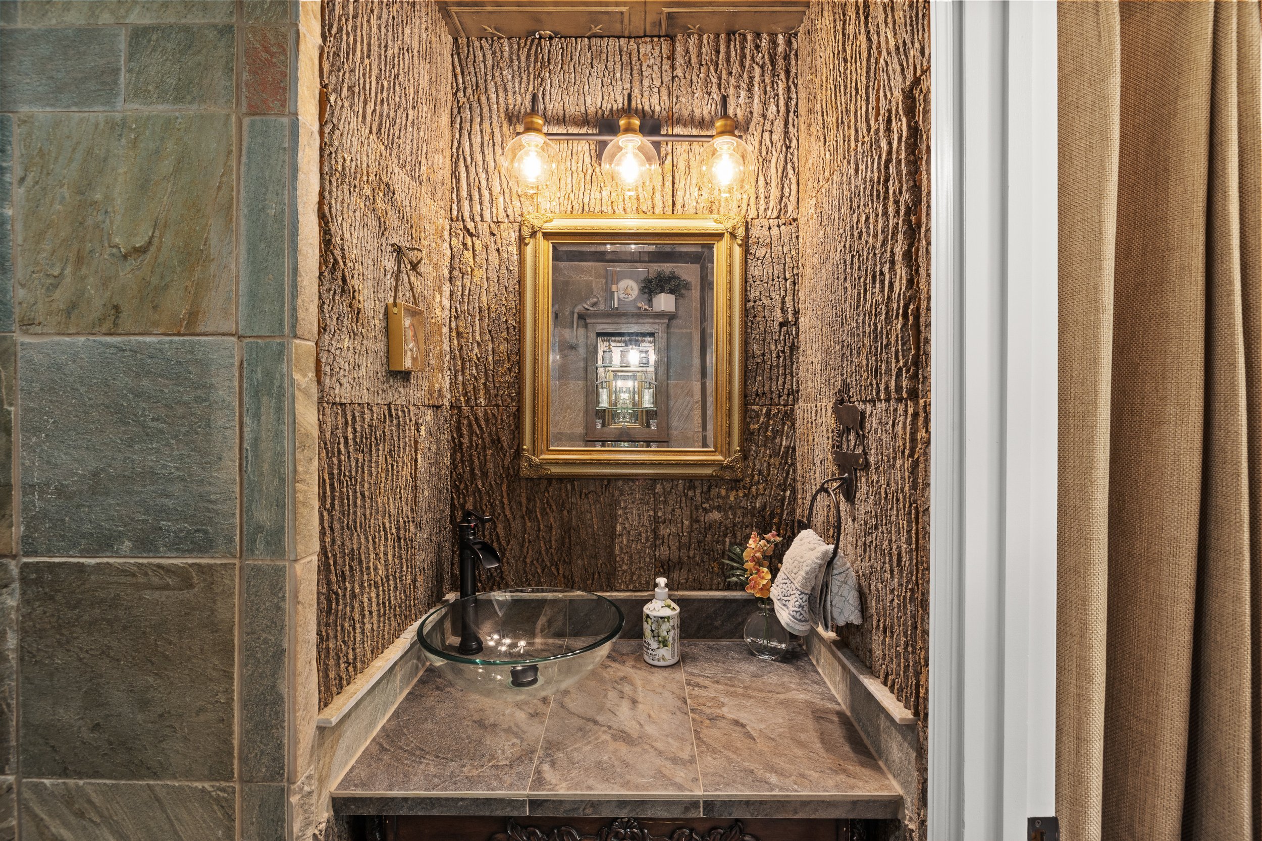 bath 3.jpg