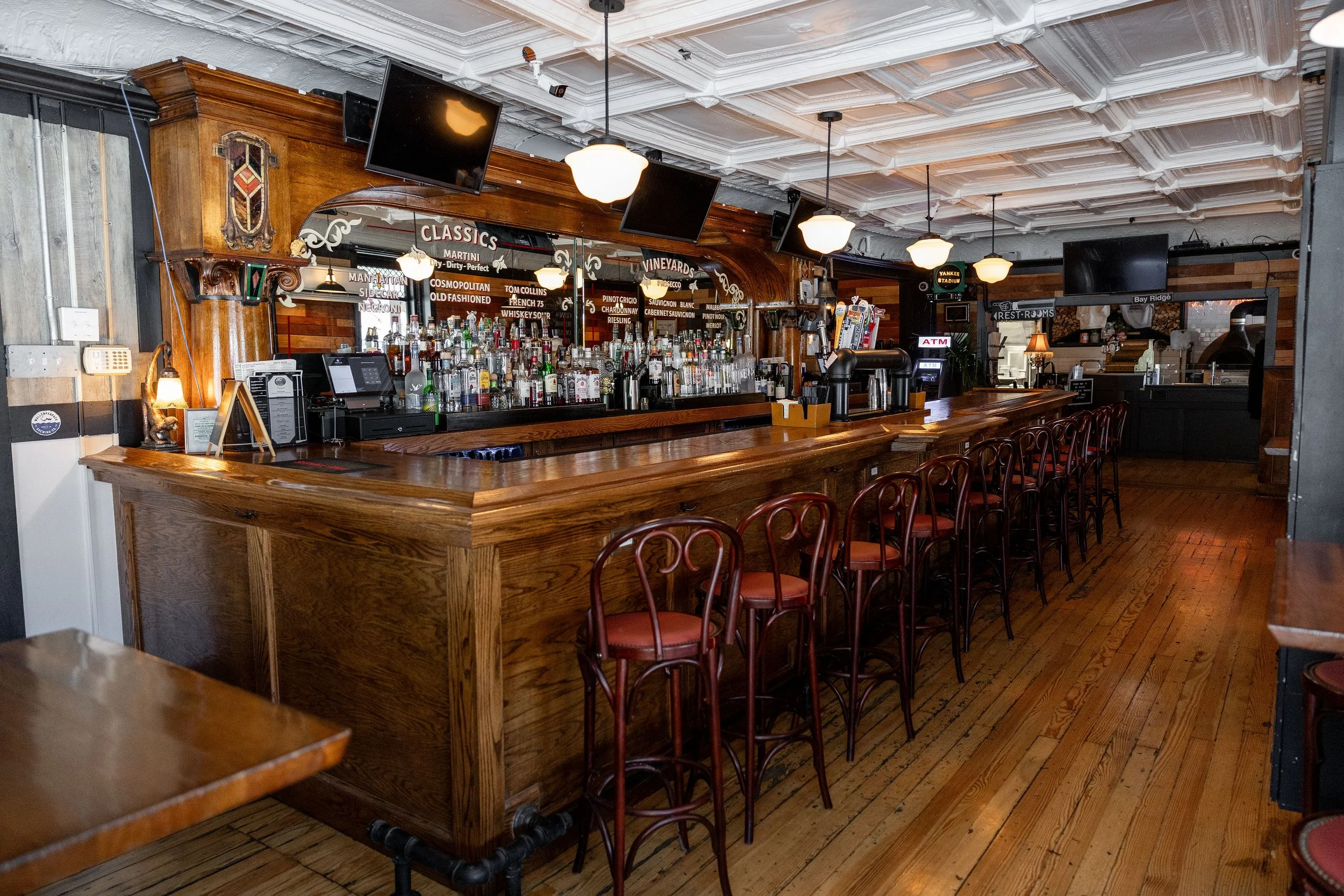 bar 1.jpg