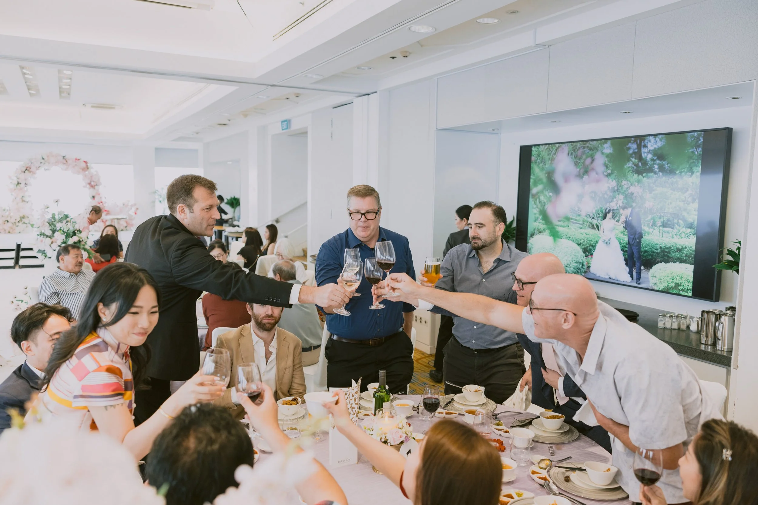 SKAI Suites Swissotel Stamford Wedding Photography Singapore-115.jpg