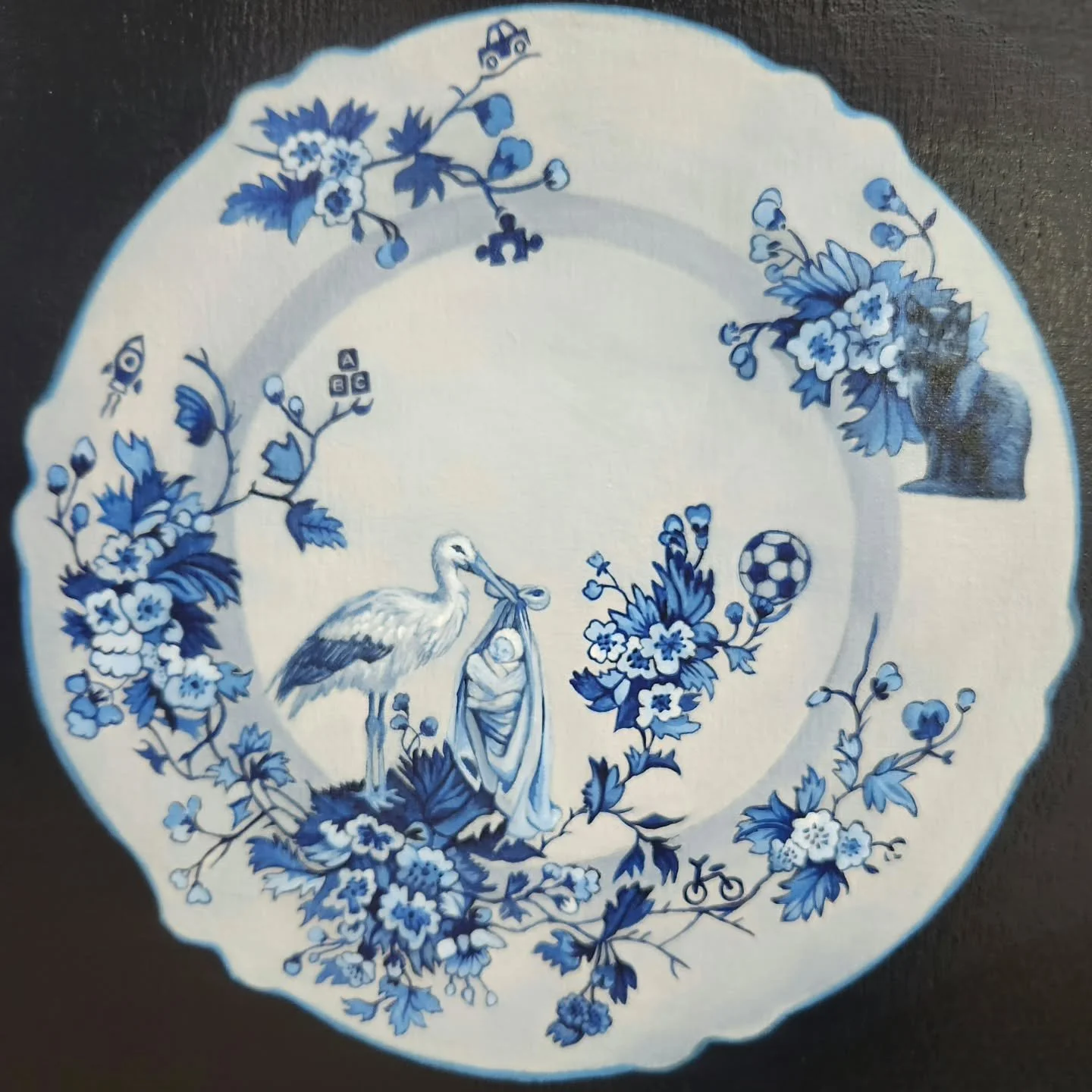 Plate No.7

The floral motives of the "May" design plate by Middleport Pottery hold one of the busiest 5 years of my life. With the arrival of our second son these years became a bit of a blur with two active toddlers. The second stork and 