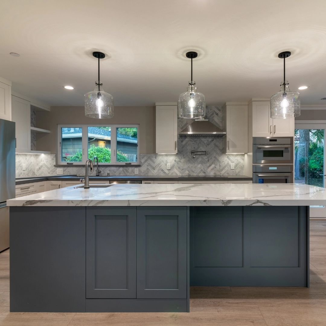 Discover the perfect blend of modern elegance and classic charm from a past home remodel and addition. Our clients are raving about their new kitchen's stunning island, open concept, and abundant storage. 
 
Enhance your lifestyle with our comprehens
