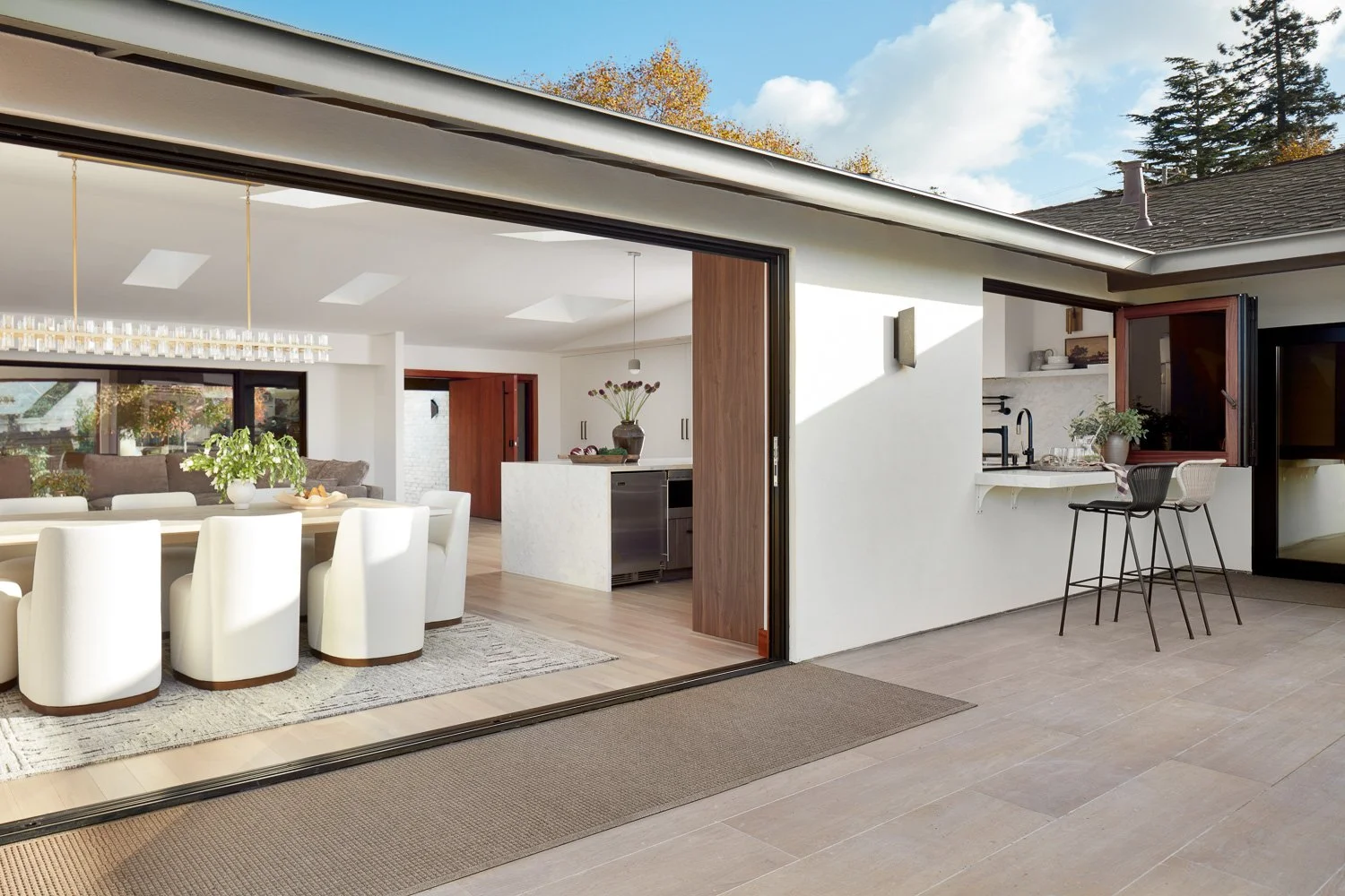 Home Addition vs. Moving: Which Is the Right Choice for Bay Area Homeowners?