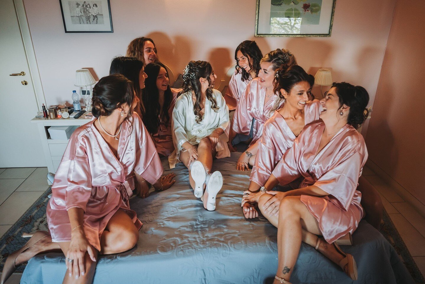 Behind-the-scenes magic! Join the journey from makeup brushes to bridal bliss. Capturing the laughter, anticipation, and quiet moments before &quot;I do.&quot; ⁠
⁠
https://www.digitalsposi.com⁠
⁠
⁠