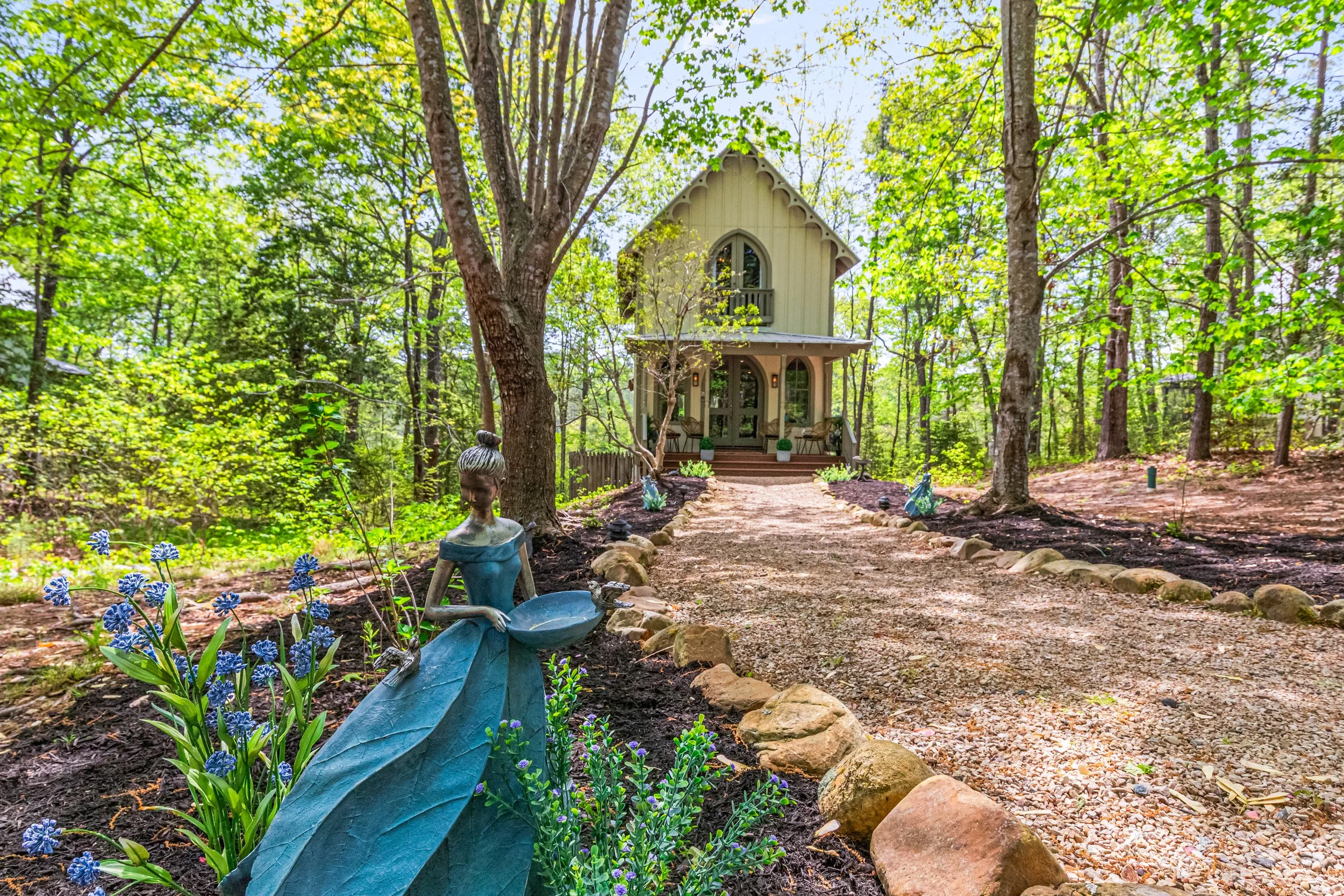 Spring Exteriors-21.jpg